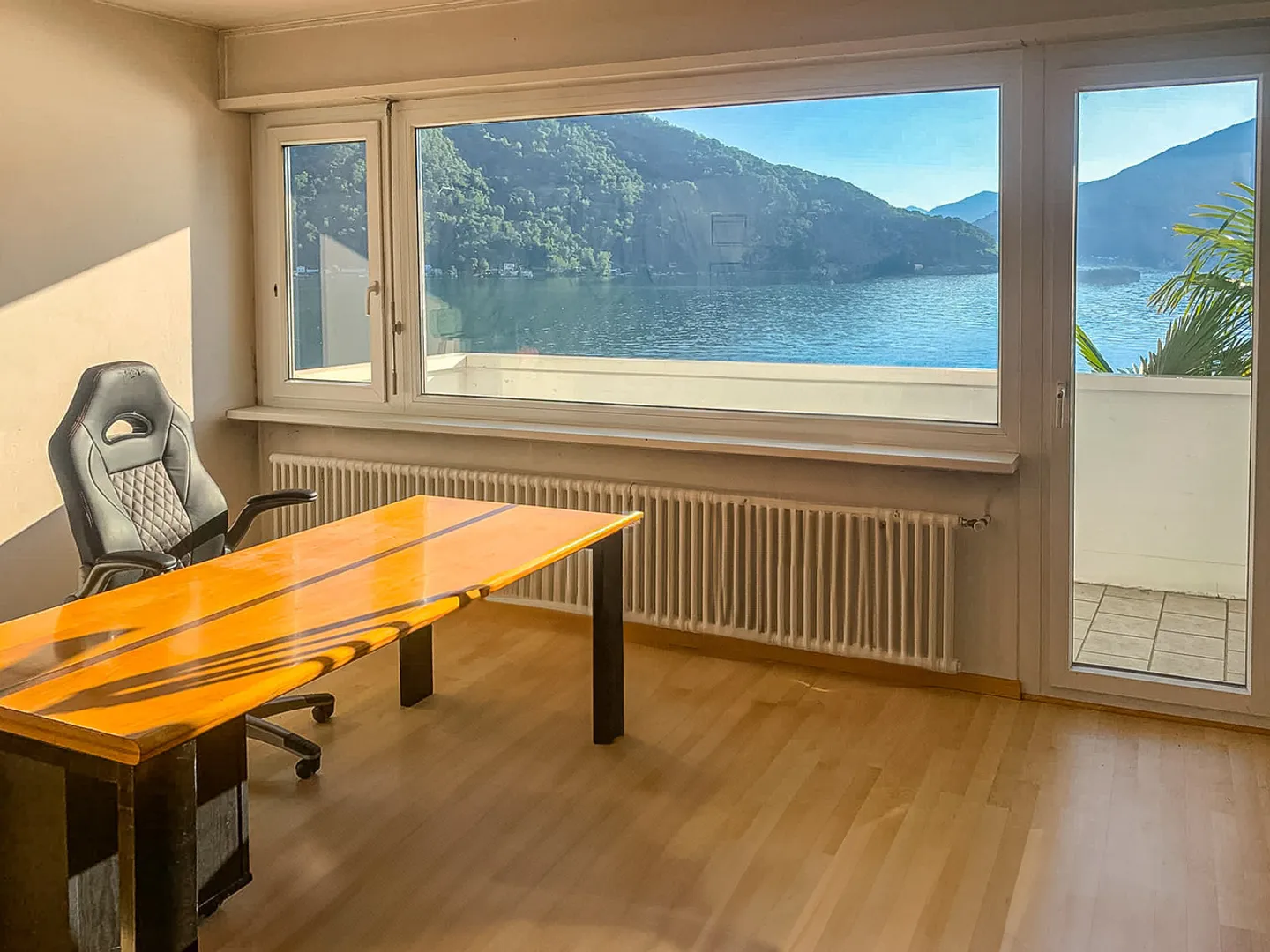 Villa direttamente sul lago con posti barca privati - Foto 8 di 19