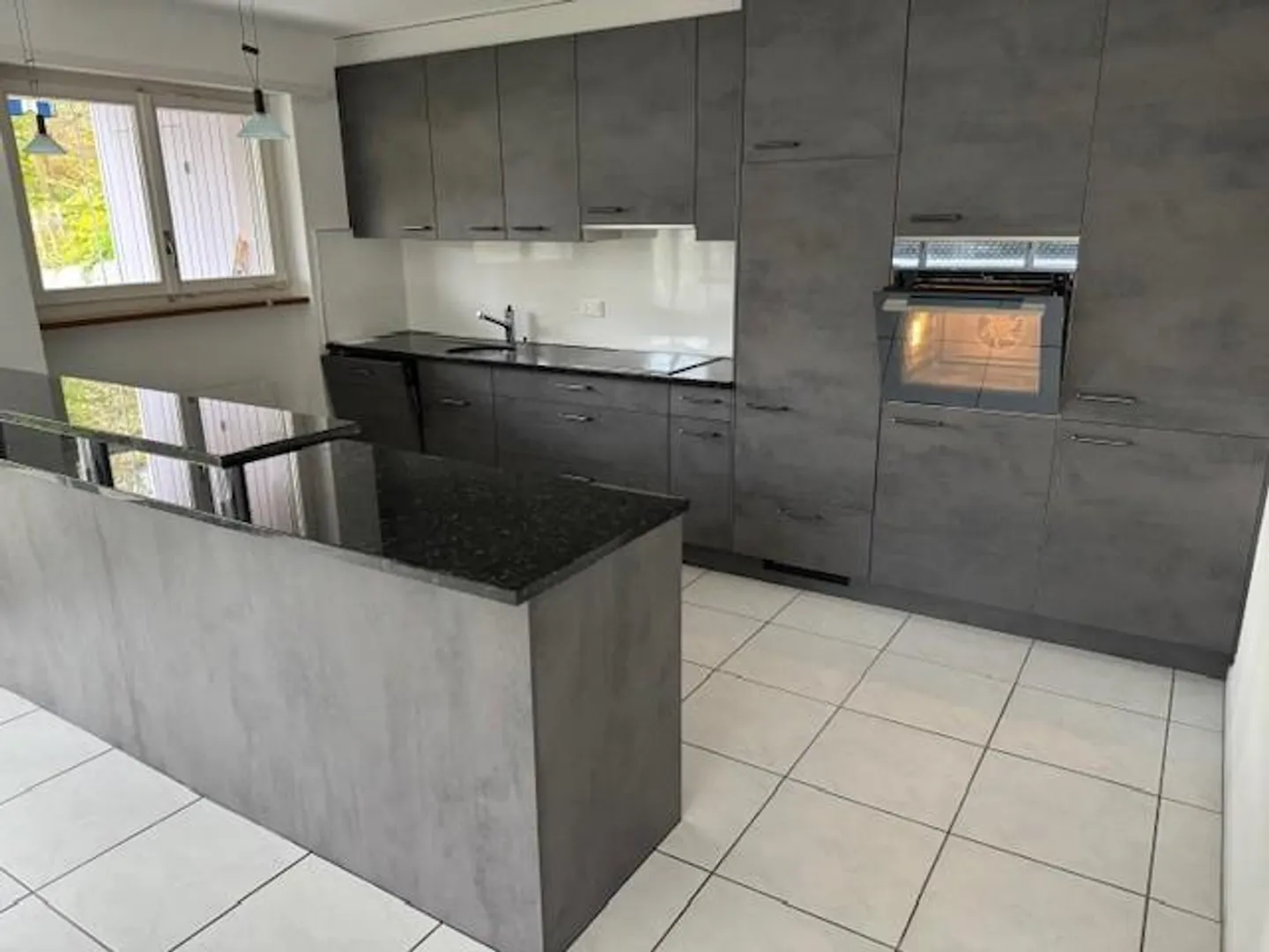 Appartement de 4 pièces - Photo 2 sur 5