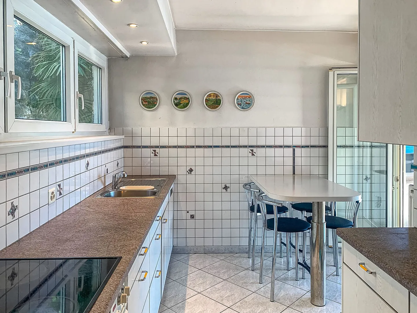 Villa direttamente sul lago con posti barca privati - Foto 4 di 19