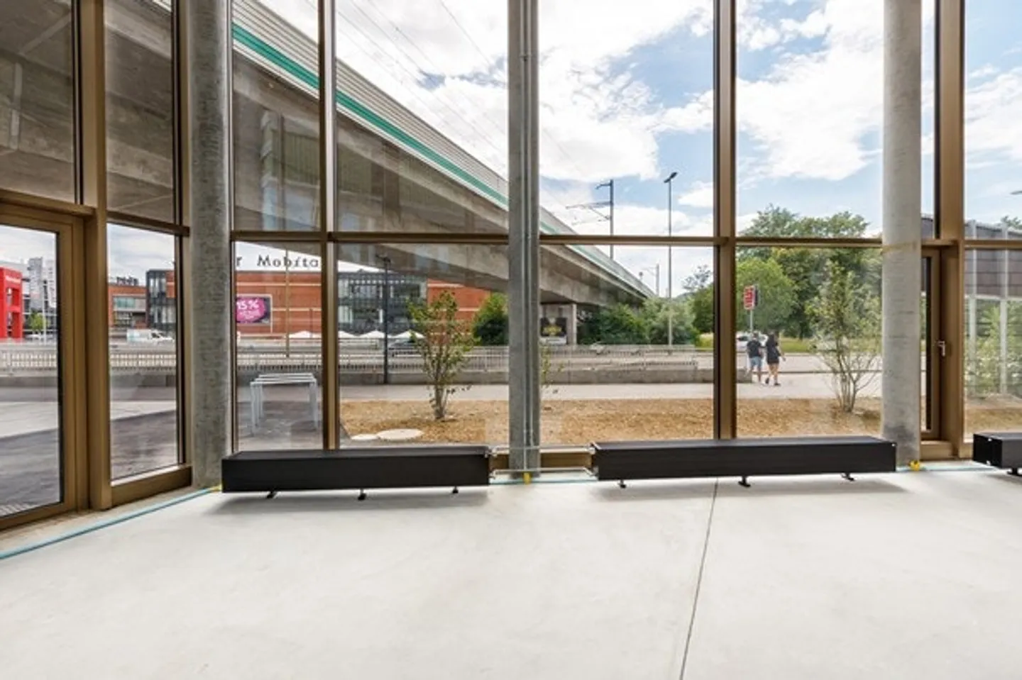 Edificio ad uso misto in affitto - Foto 9 di 12