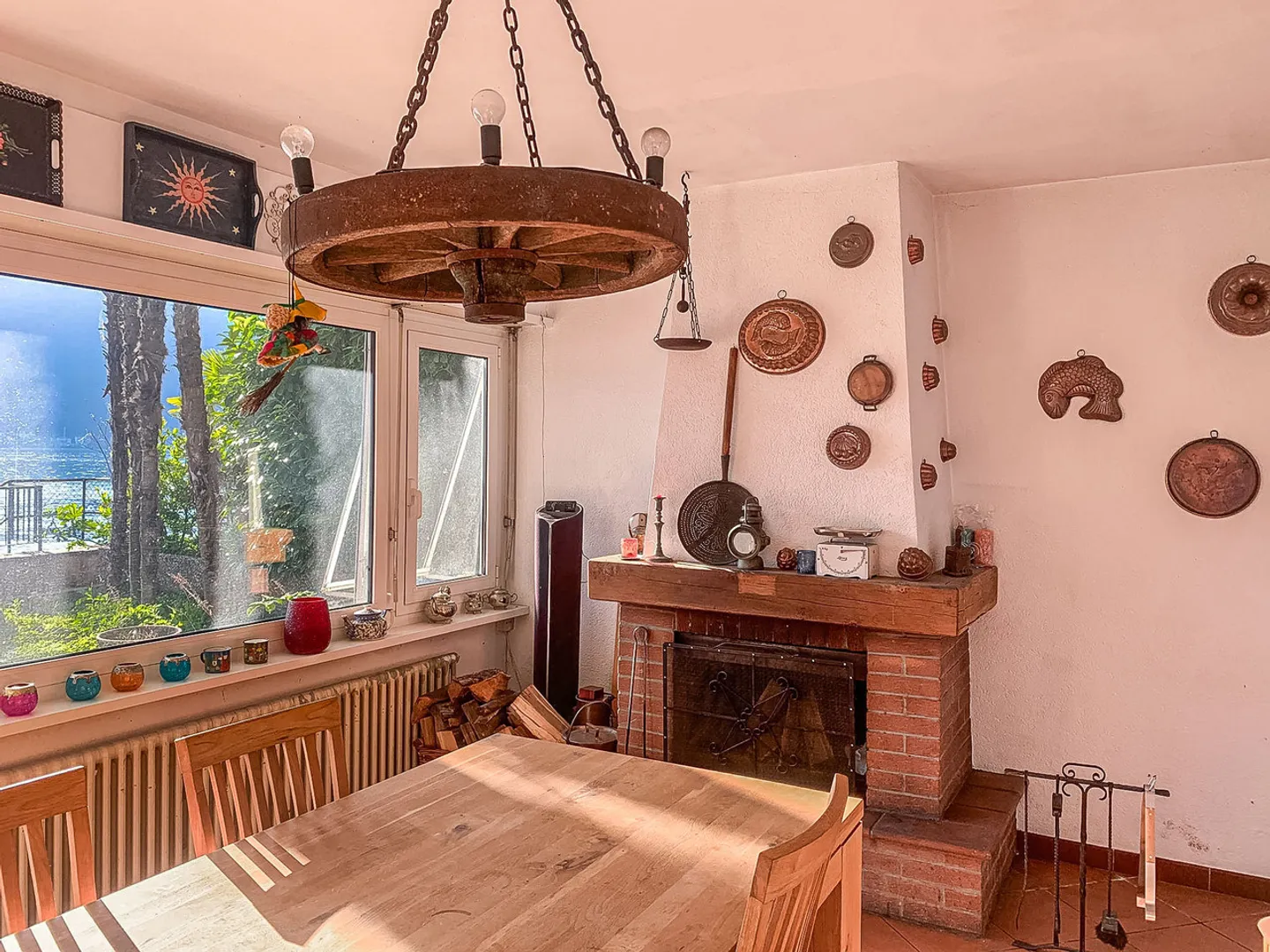 Villa direttamente sul lago con posti barca privati - Foto 10 di 19