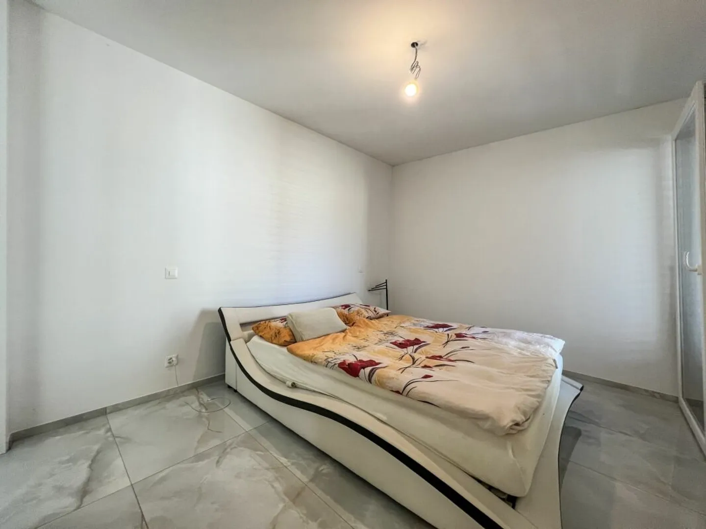 Attico con grande terrazza - Foto 7 di 17
