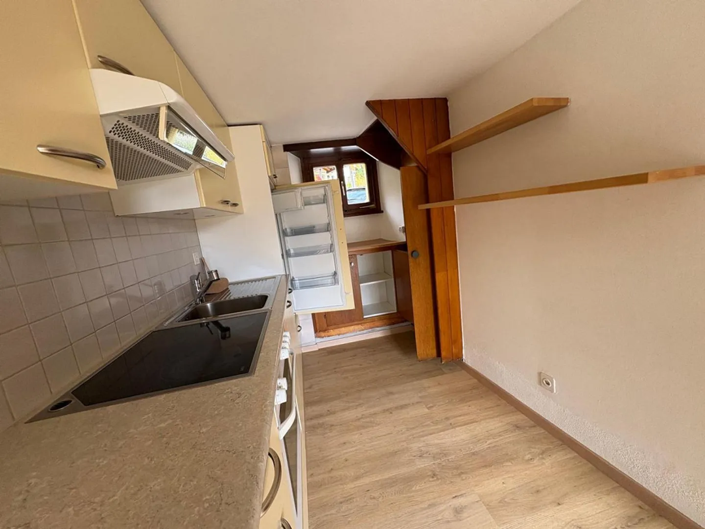 Maison à Ponte Valentino sur 2 étages avec terrain constructible - Photo 4 sur 19
