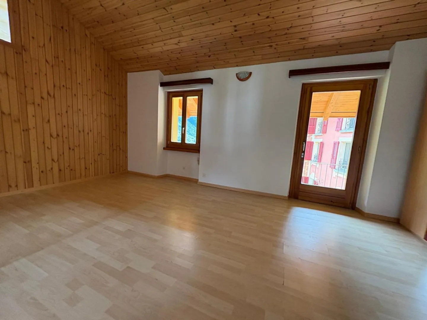 Maison à Ponte Valentino sur 2 étages avec terrain constructible - Photo 5 sur 19