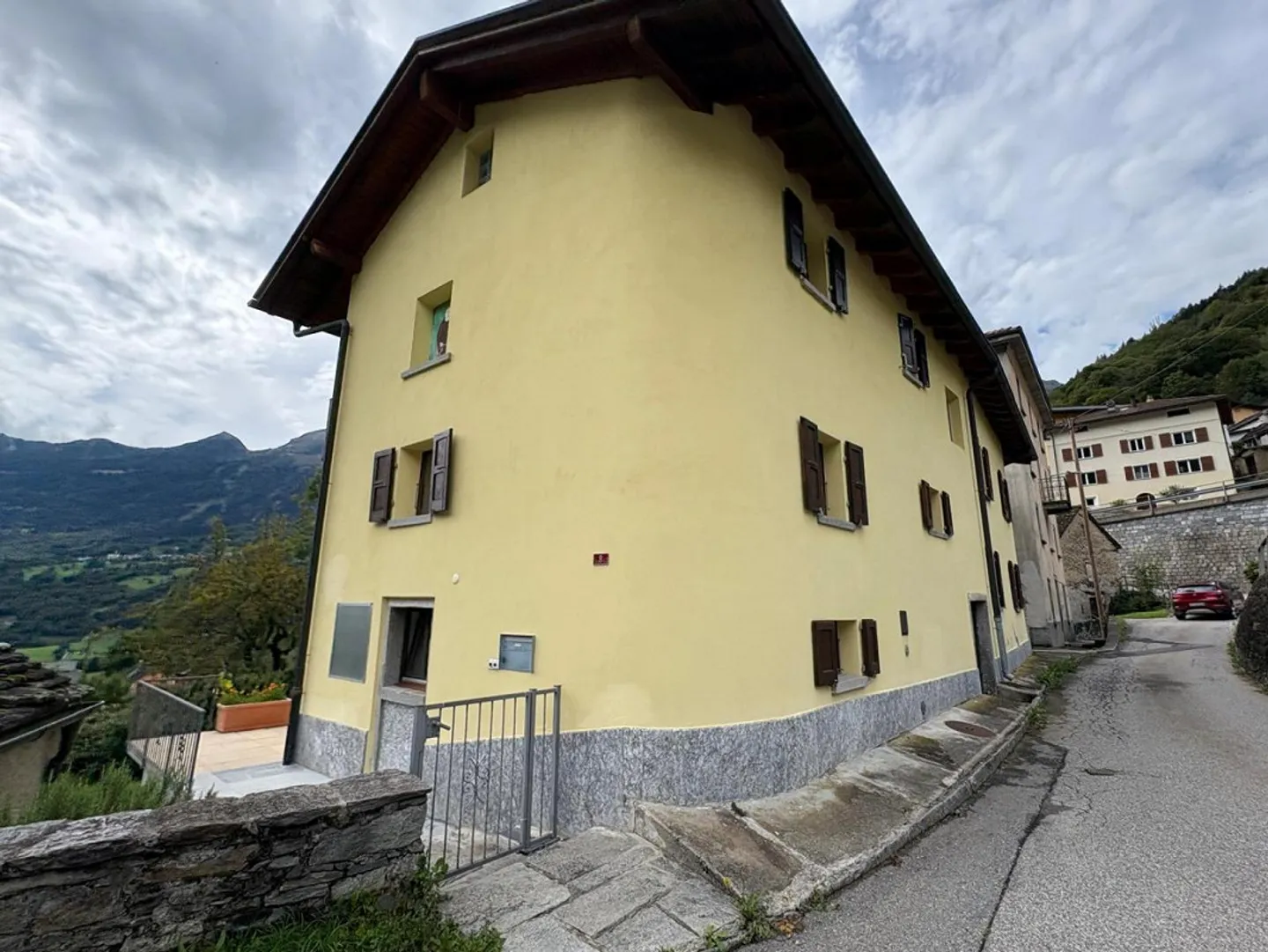 Maison à Ponte Valentino sur 2 étages avec terrain constructible - Photo 10 sur 19