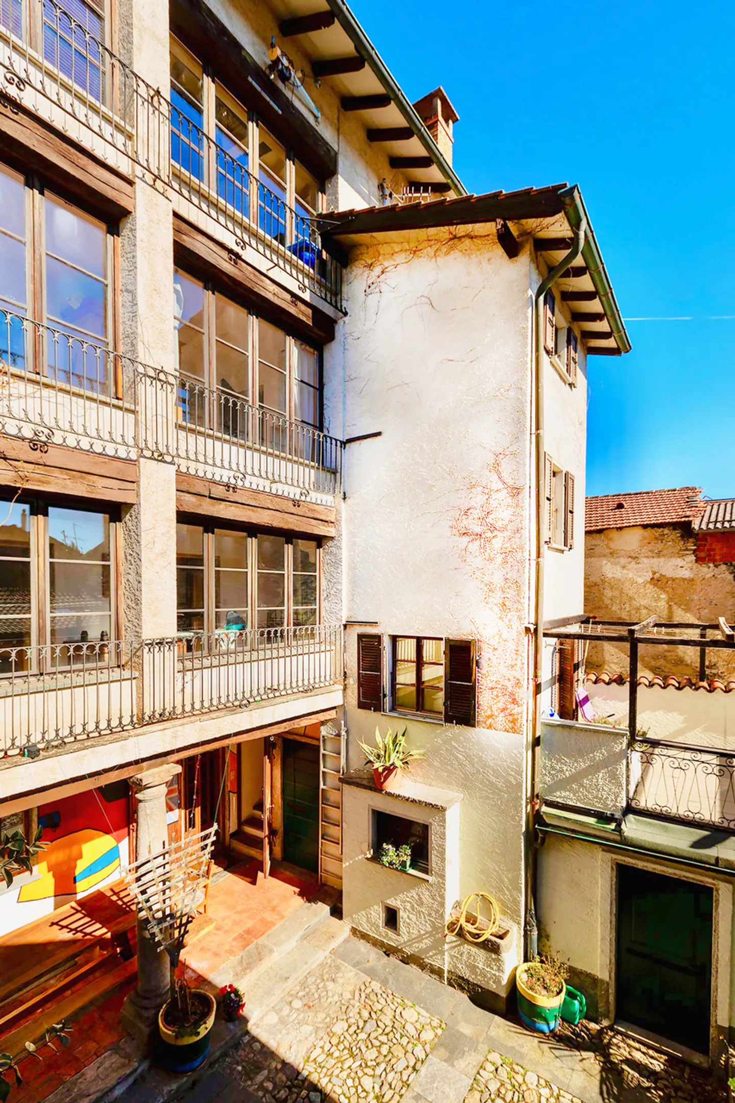 Grande casa di nucleo ad Astano - Foto 1 di 14