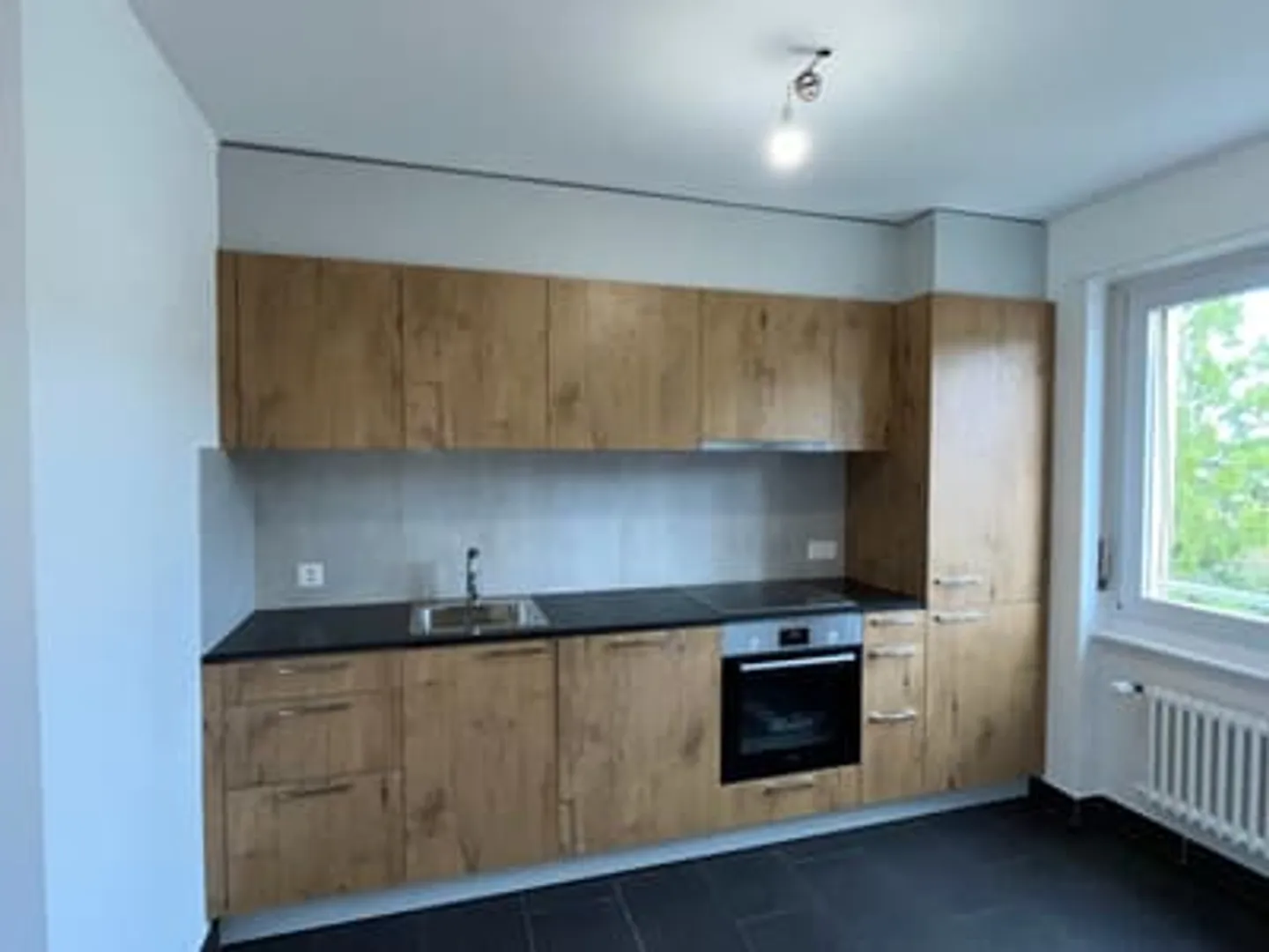 3.5 Room Apartment - Photo 2 of 7