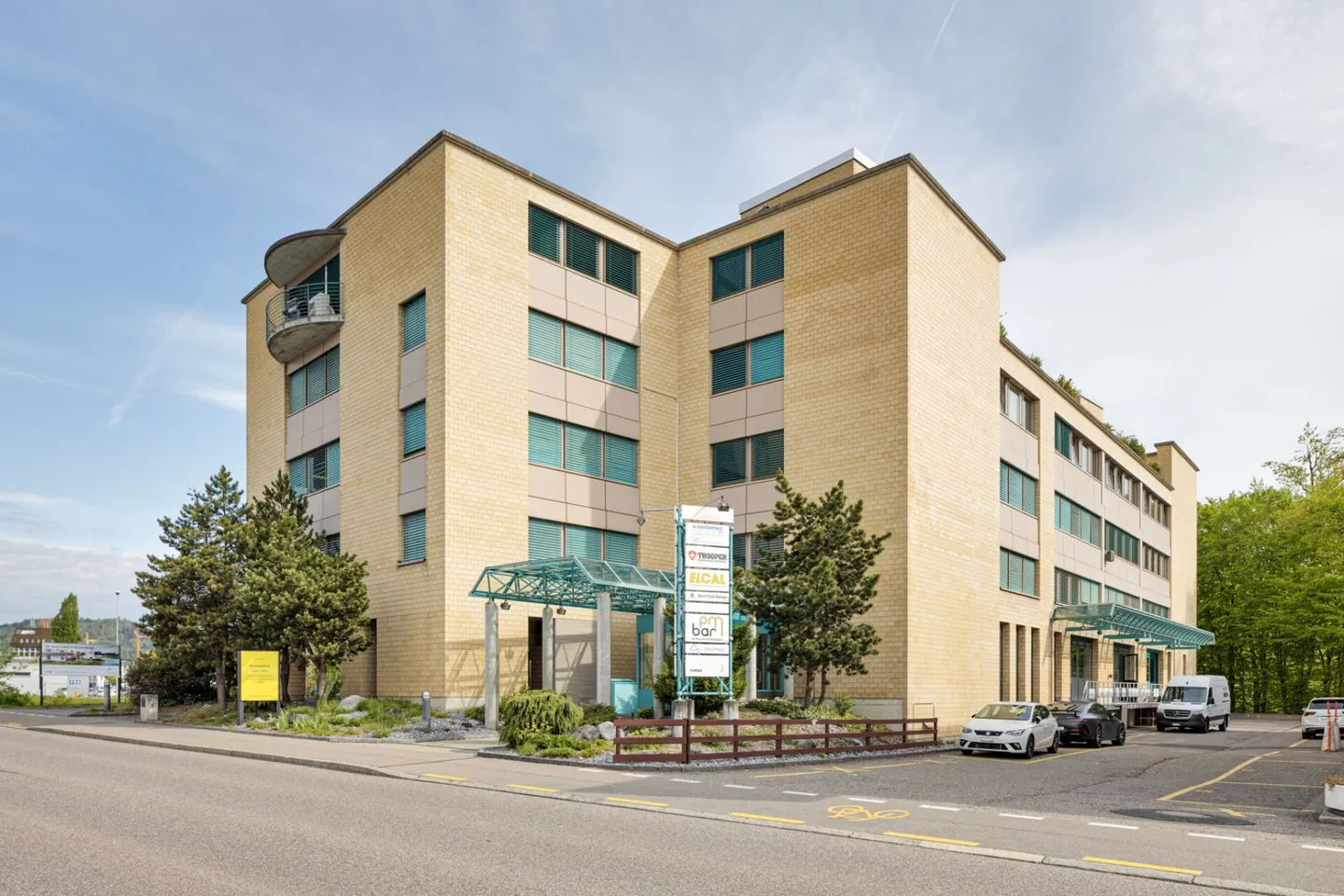 680 m2 de surface commerciale au 3ème étage dans le quartier industriel de Silbern - Photo 1 sur 1