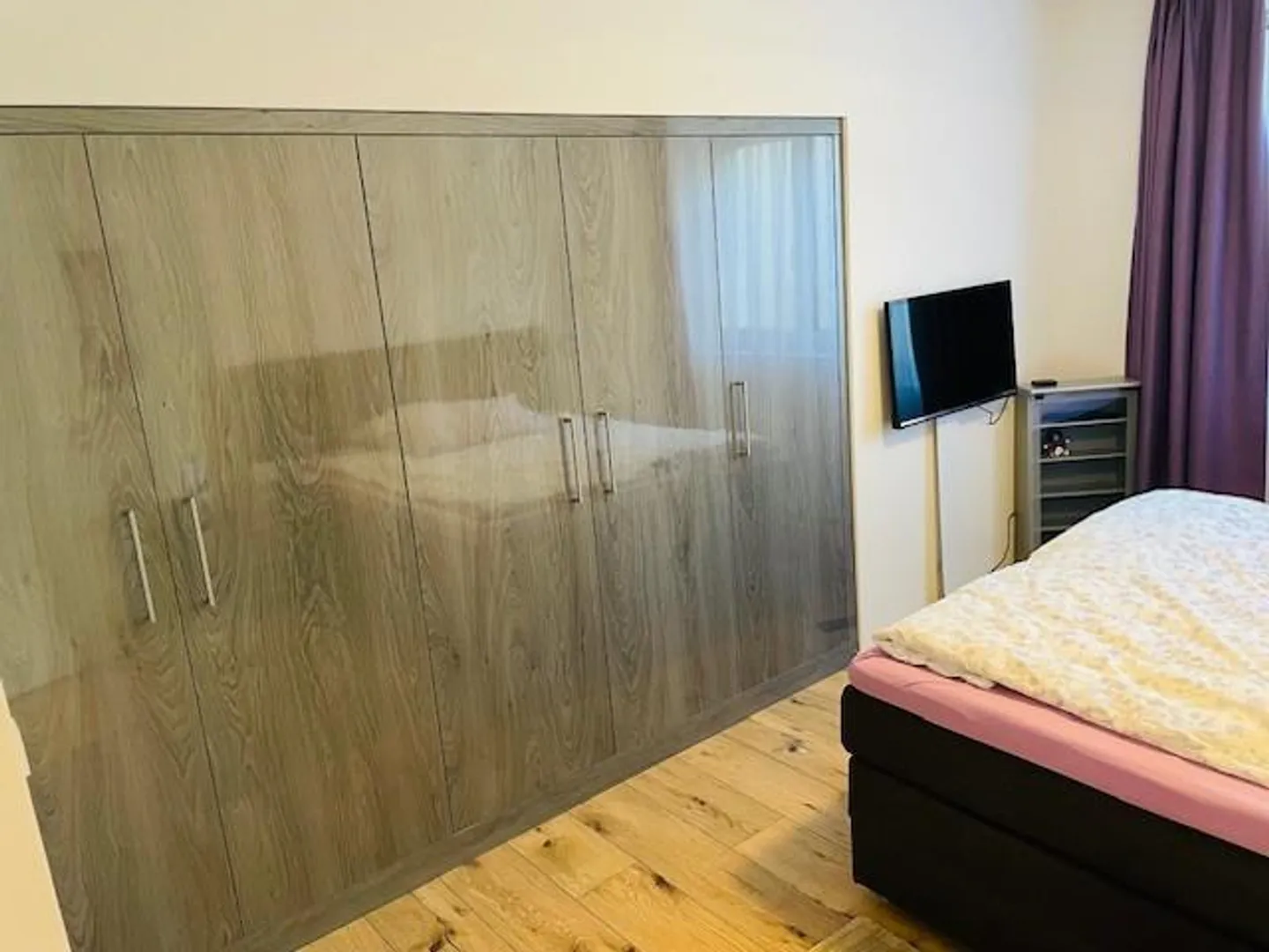 Modern 3.5-room apartment with two terraces - Photo 7 of 14