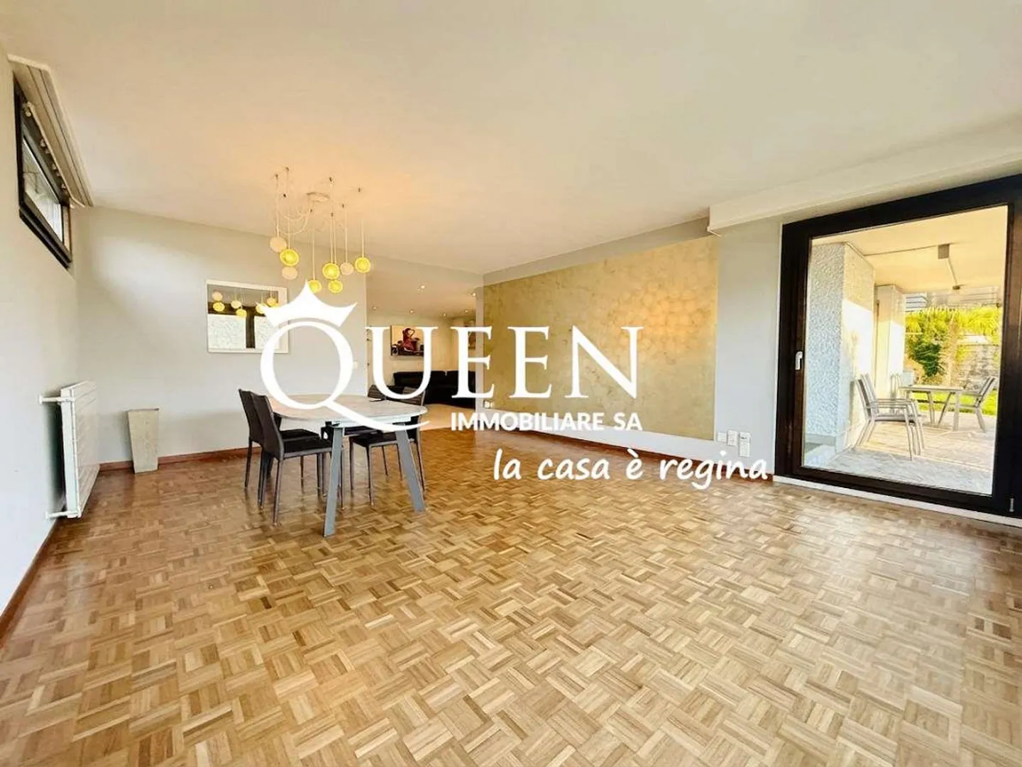 Bissone : appartement 4.5 pièces, 150 m², vue sur le lac, jardin, porche - Photo 3 sur 13