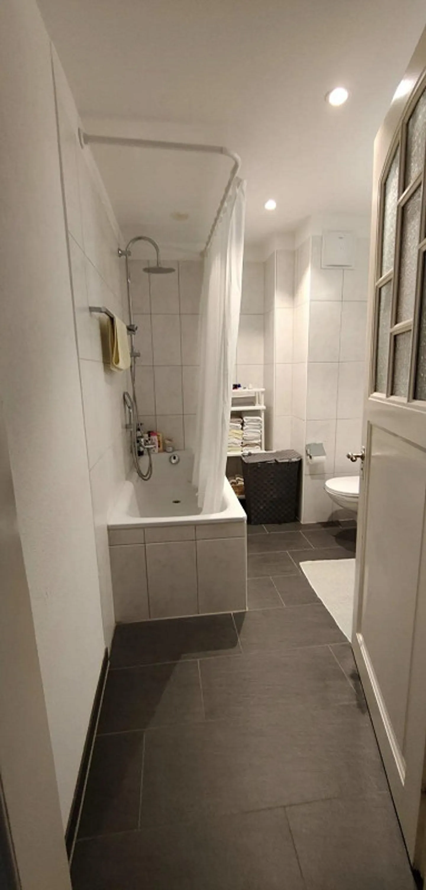 Charmante 4.5 Zimmer Altbauwohnung mit Seeblick - Photo 14 of 15