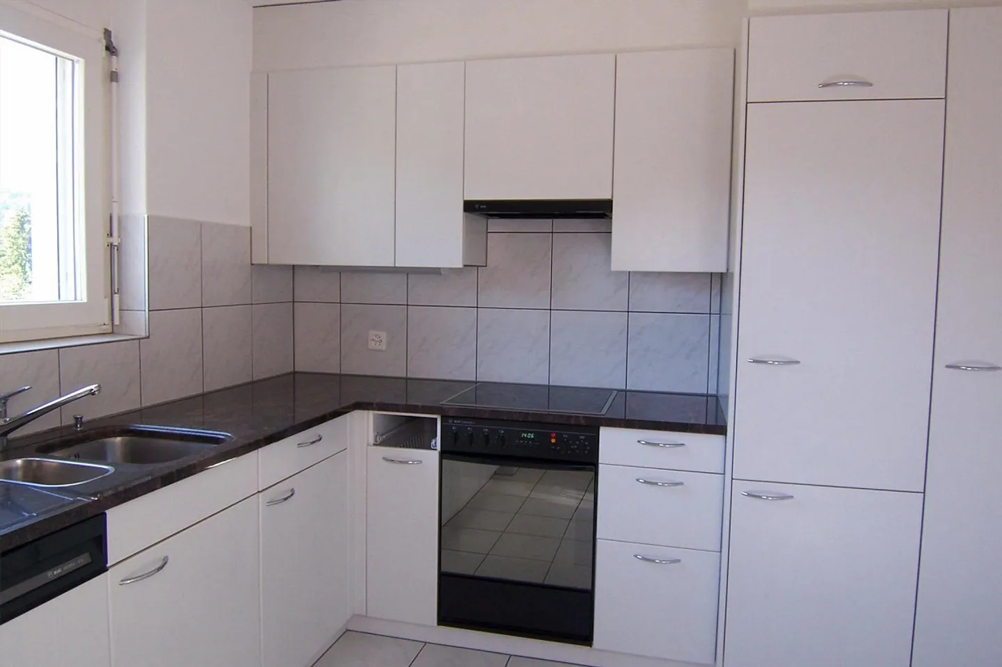 Appartement en duplex spacieux et lumineux de 5,5 pièces à Rikon - Photo 3 sur 9