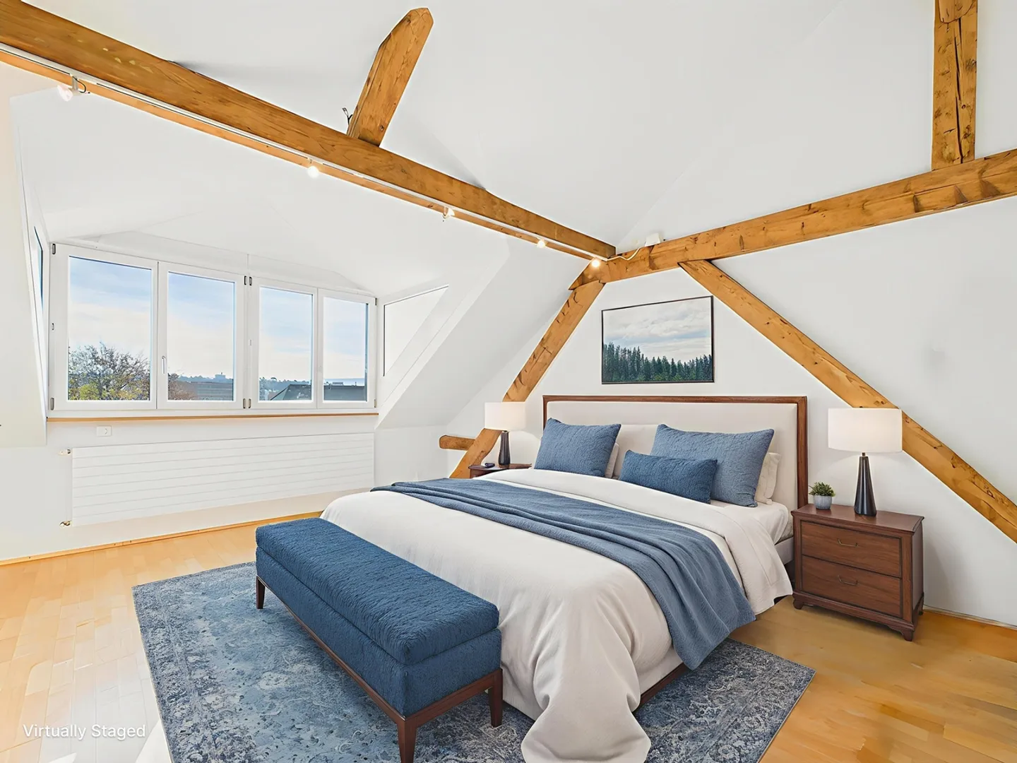 Appartement penthouse ensoleillé et rénové de 2,5 pièces avec vue à Bâle - Photo 1 sur 12