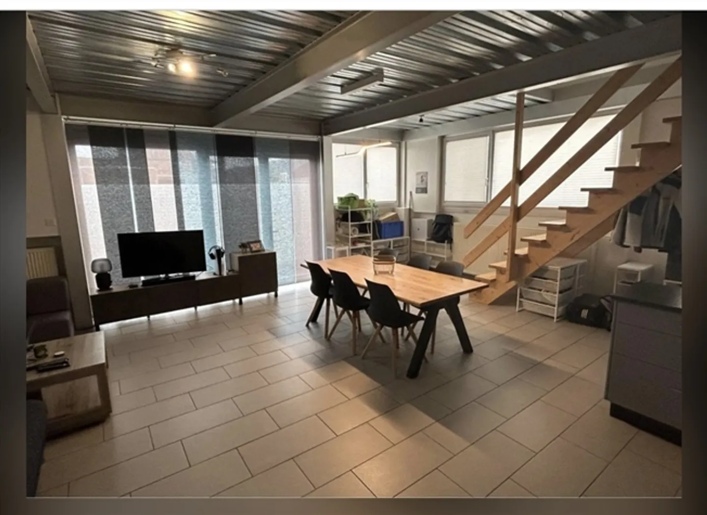 À VENDRE !! Immeuble à usage mixte, appartement, bureaux et atelier. - Photo 3 sur 7