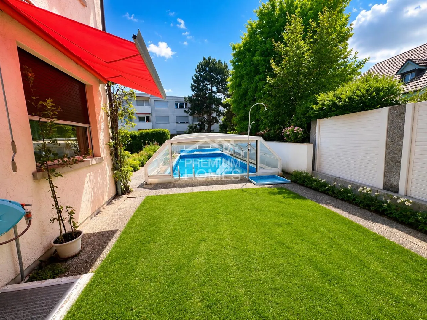 Residential paradise with pool and winter garden - Photo 4 of 11
