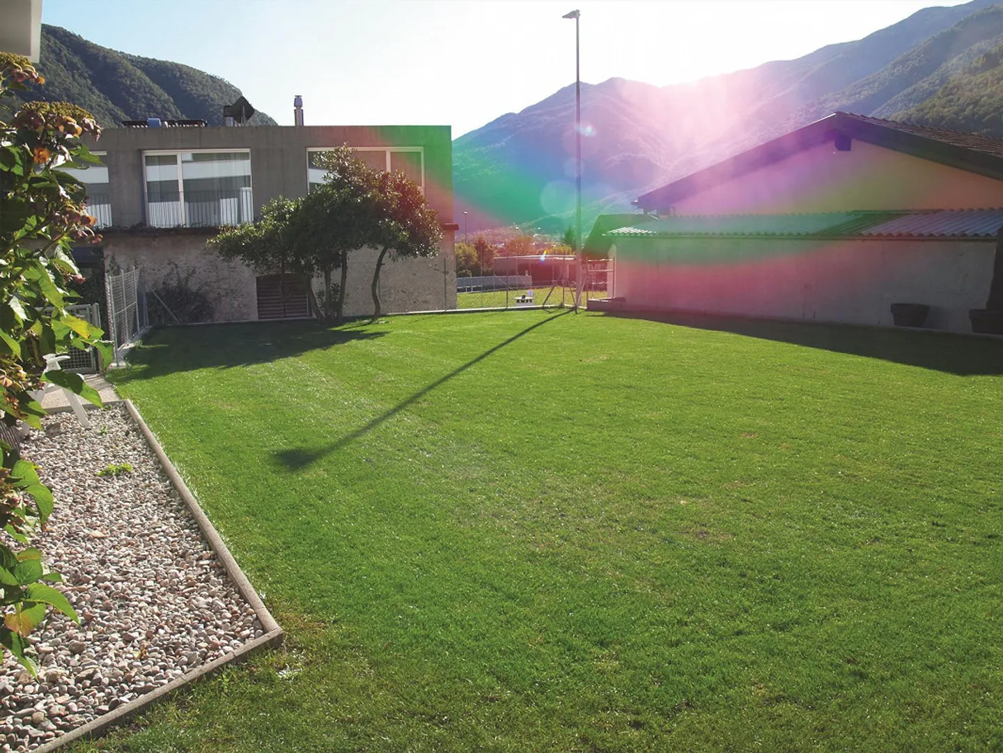 VILLETTA INDIPENDENTE 4.5 LOCALI - SPAZIOSA-CONFORT E PRIVACY - Foto 4 di 5