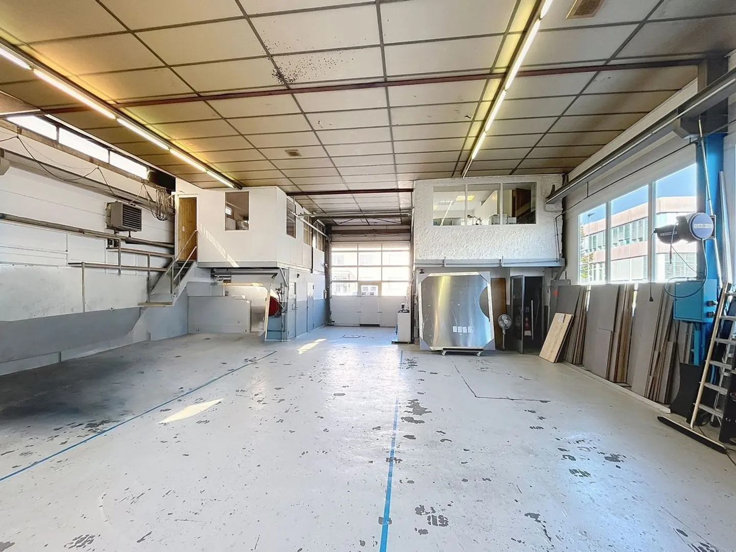 Mischgenutztes Gebäude kaufen - Foto 5 von 11