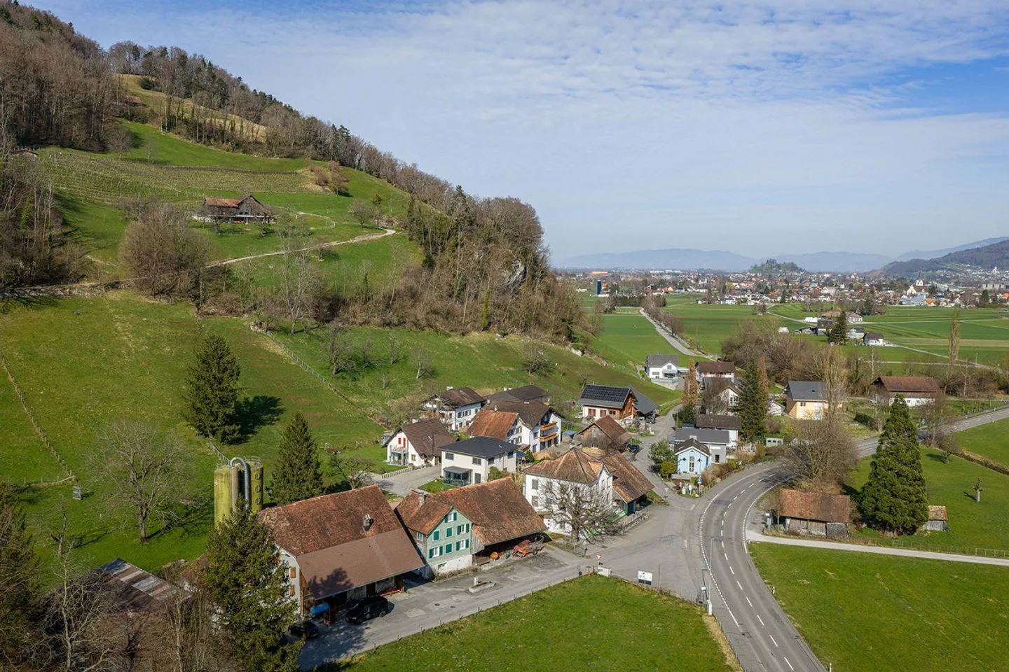 Charmantes Einfamilienhaus mit Scheune - Foto 2 von 12