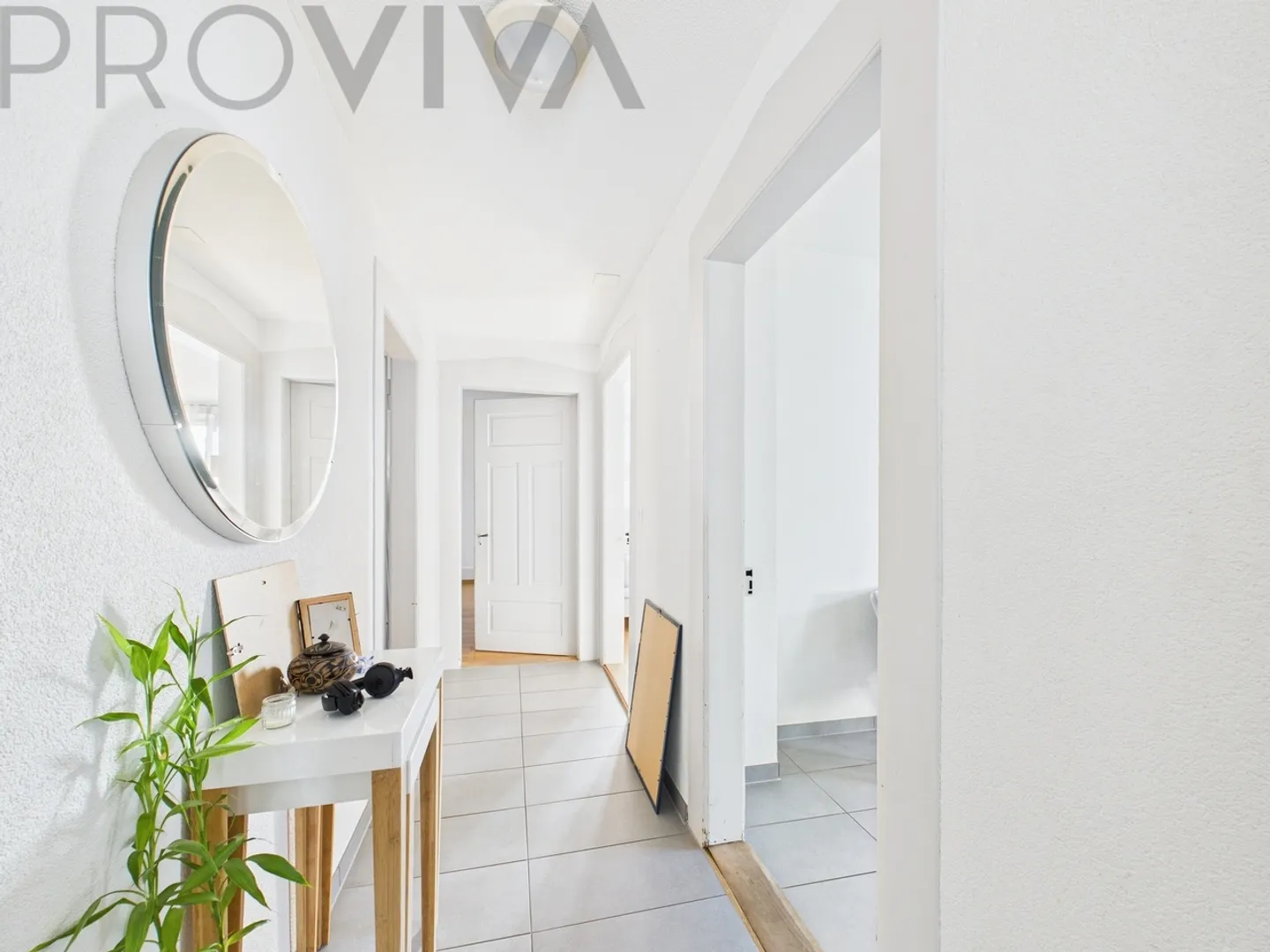 COZY AND IN A CENTRAL LOCATION - Photo 3 of 6