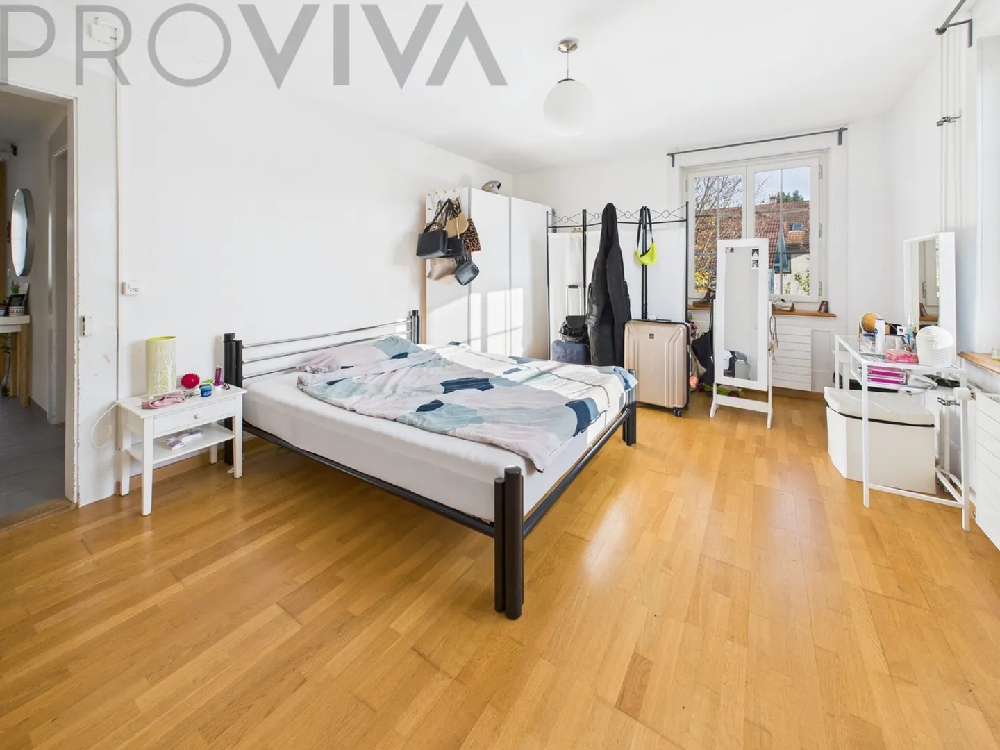 COZY AND IN A CENTRAL LOCATION - Photo 6 of 6