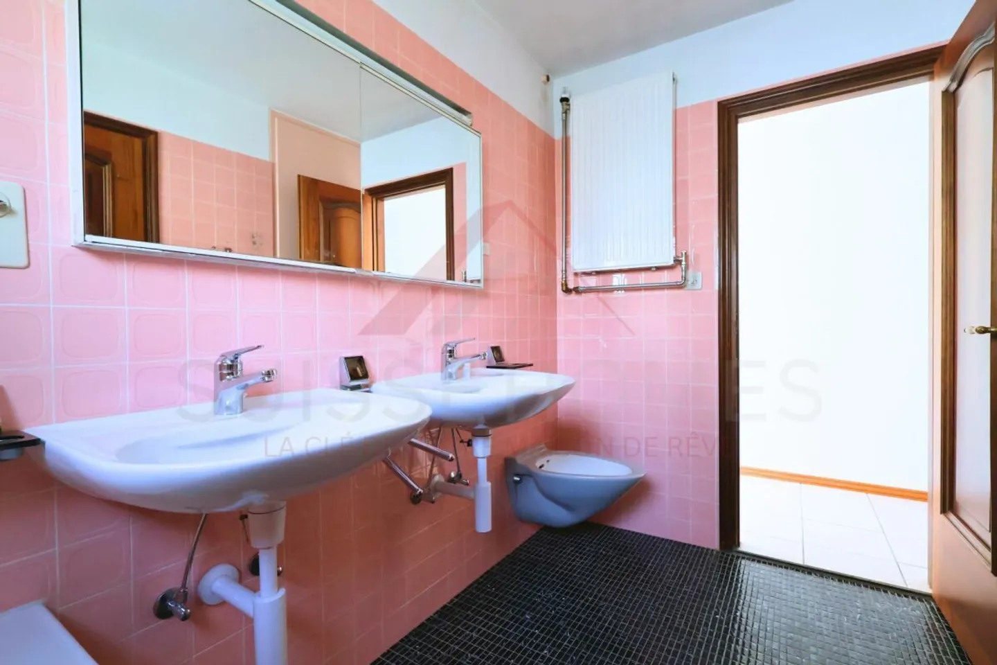 «Die Kunst des Lebens in Vicques - helles Haus mit nordischem Bad, Garten und lichtdurchfluteten Terrassen» - Foto 22 von 27