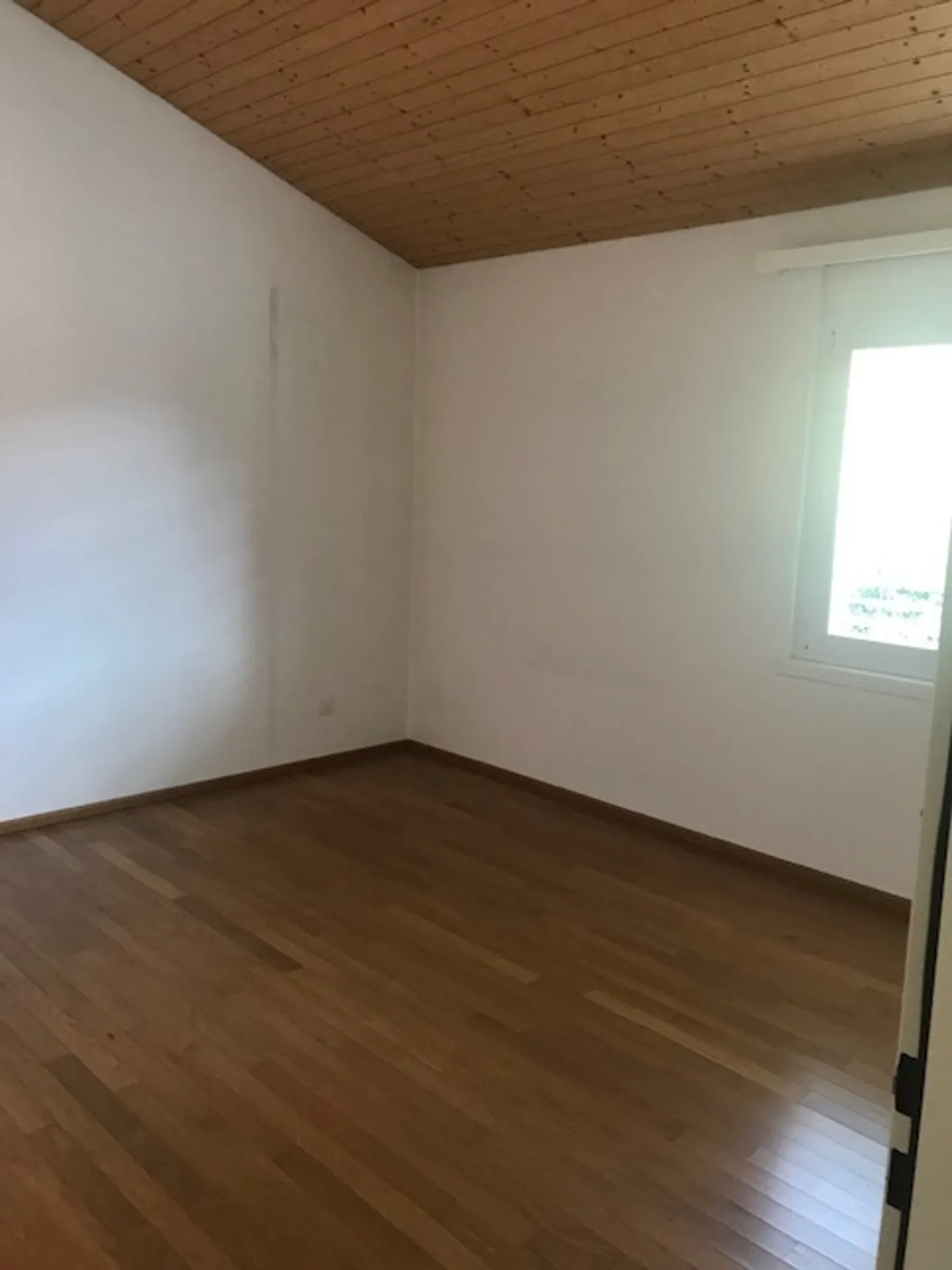 MINUSIO, WIR VERMIETEN EINE SCHÖNE 3-ZIMMER-WOHNUNG MIT SEEBLICK - Foto 5 von 7