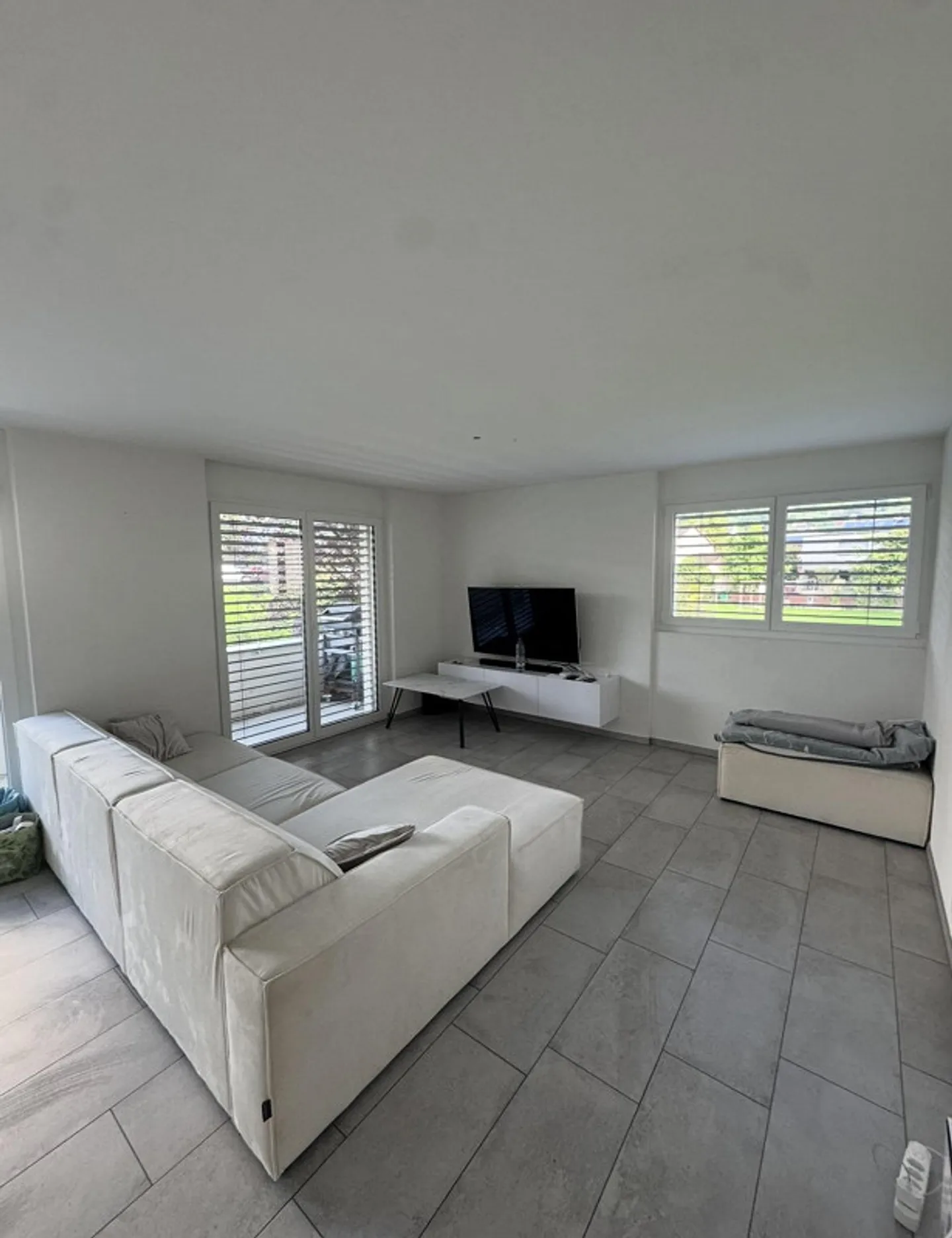 Modern 3.5-room apartment with balcony - ready to move in immediately - Photo 1 of 7