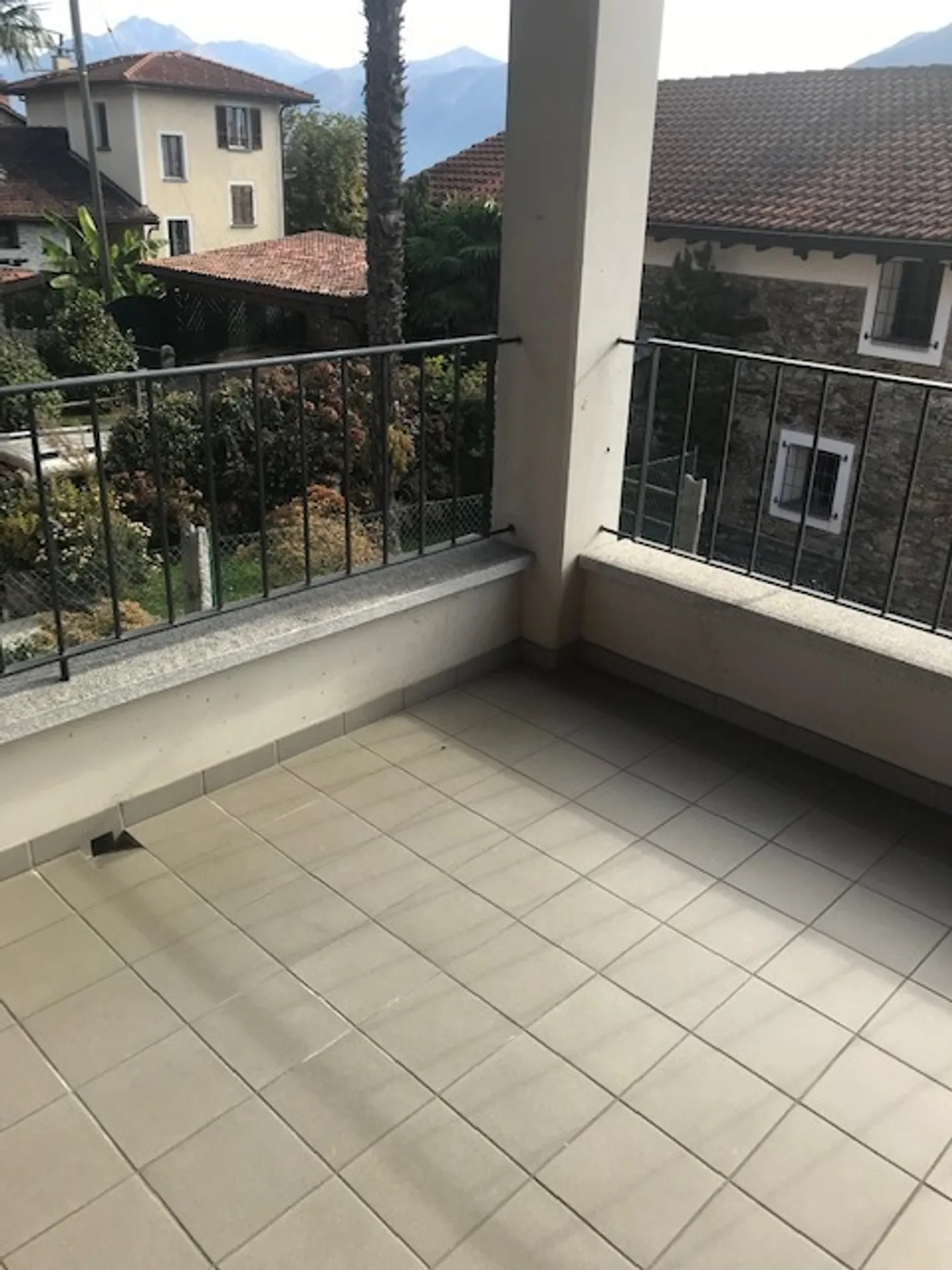 MINUSIO, WIR VERMIETEN EINE SCHÖNE 3-ZIMMER-WOHNUNG MIT SEEBLICK - Foto 6 von 7