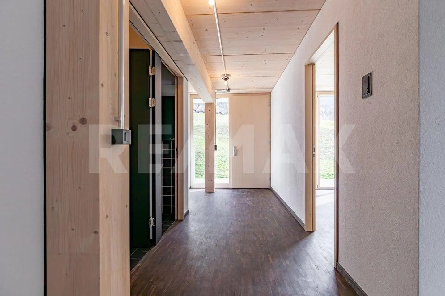 3.5 Room Apartment - Photo 9 of 13