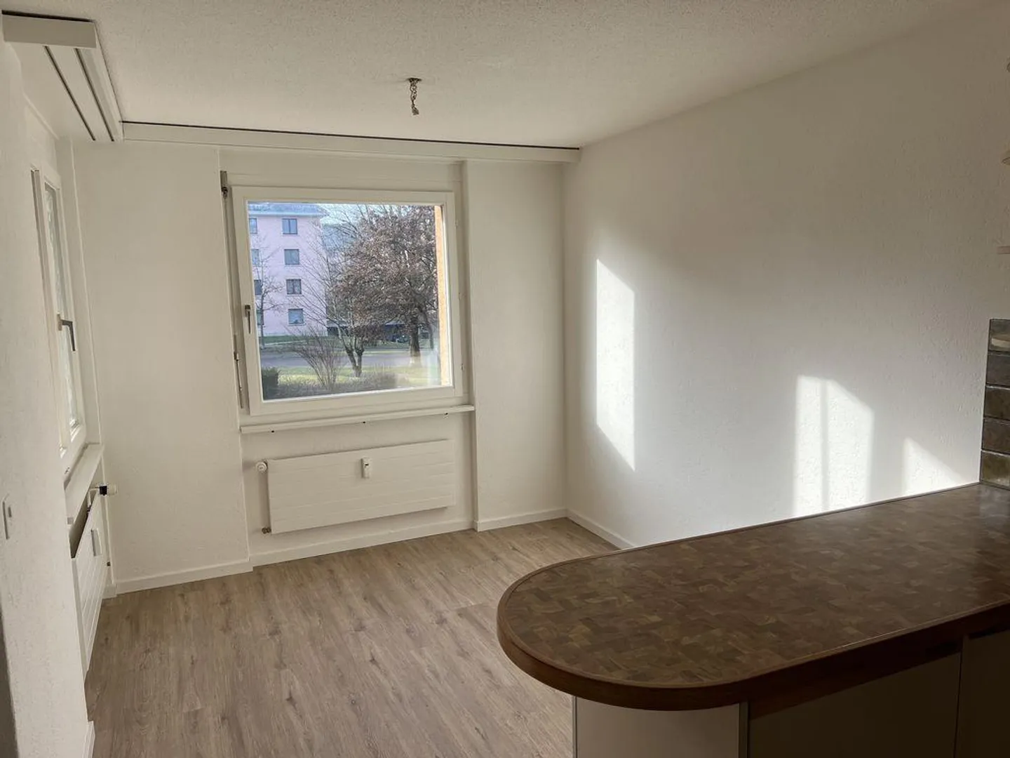 Quartier résidentiel calme à la périphérie d'Arbon - Photo 2 sur 12