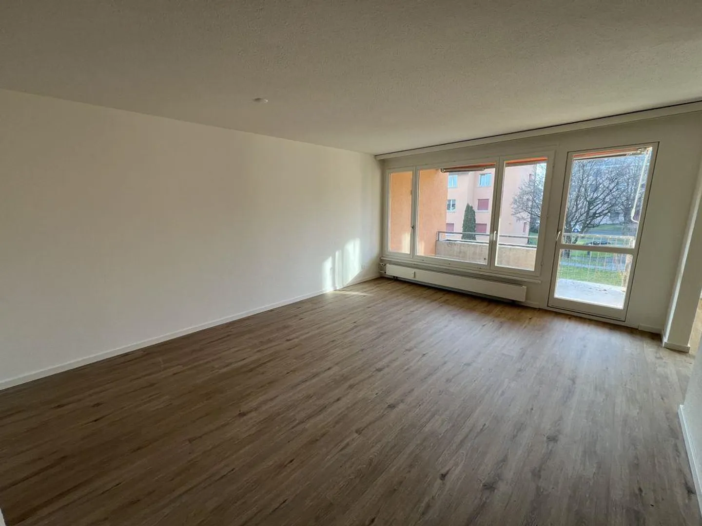 Quartier résidentiel calme à la périphérie d'Arbon - Photo 3 sur 12