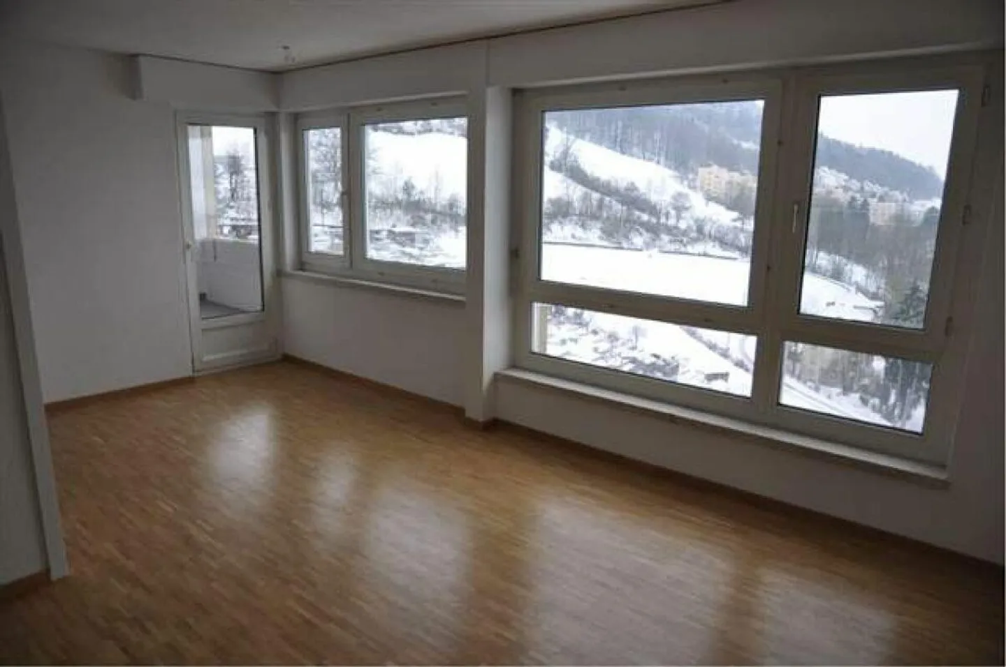 Appartamento 2.5 camere con vista - Foto 5 di 9