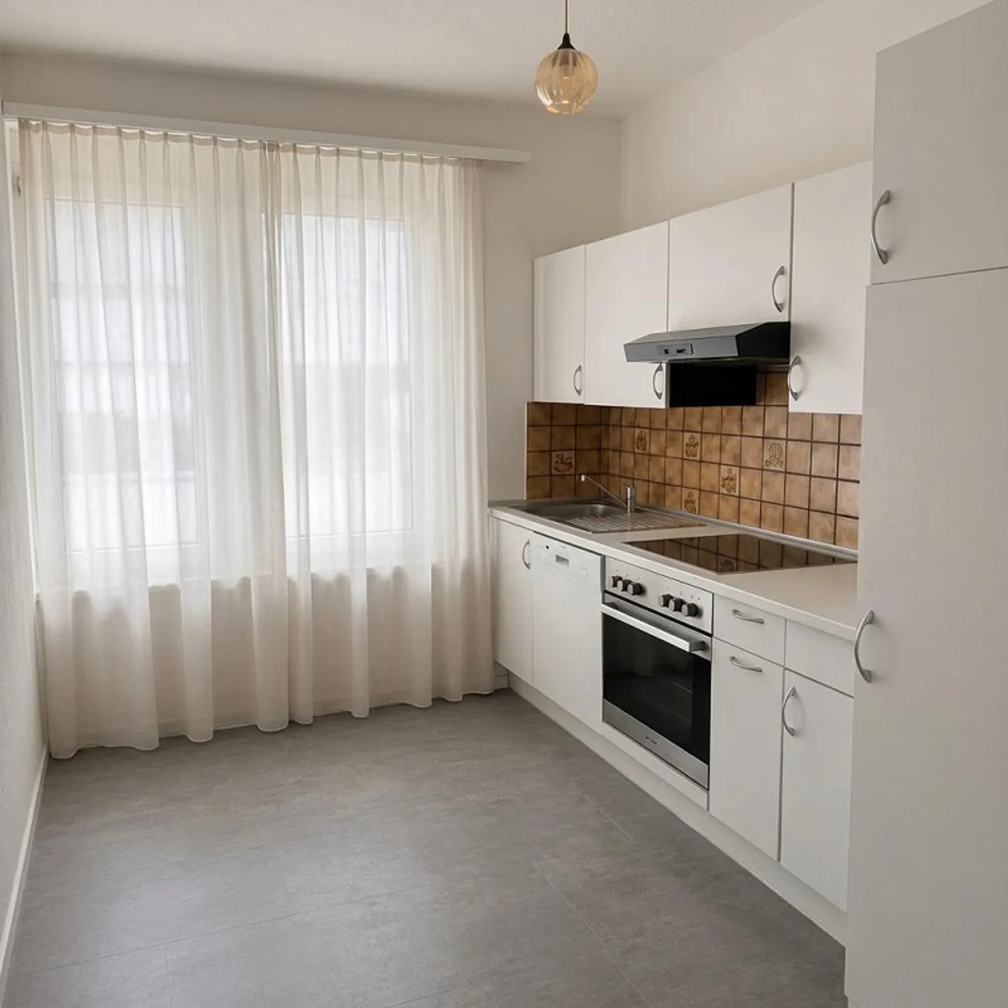 Appartement 4.5 pièces - Photo 2 sur 8