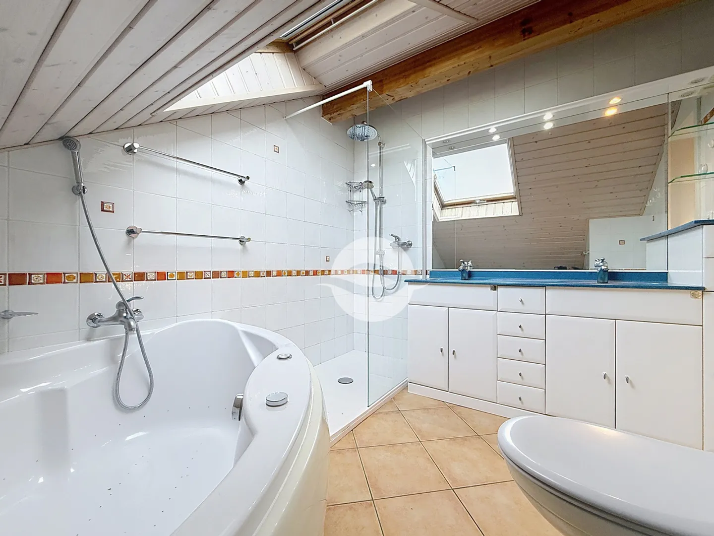 Charming Townhouse with Garden - Photo 11 of 12