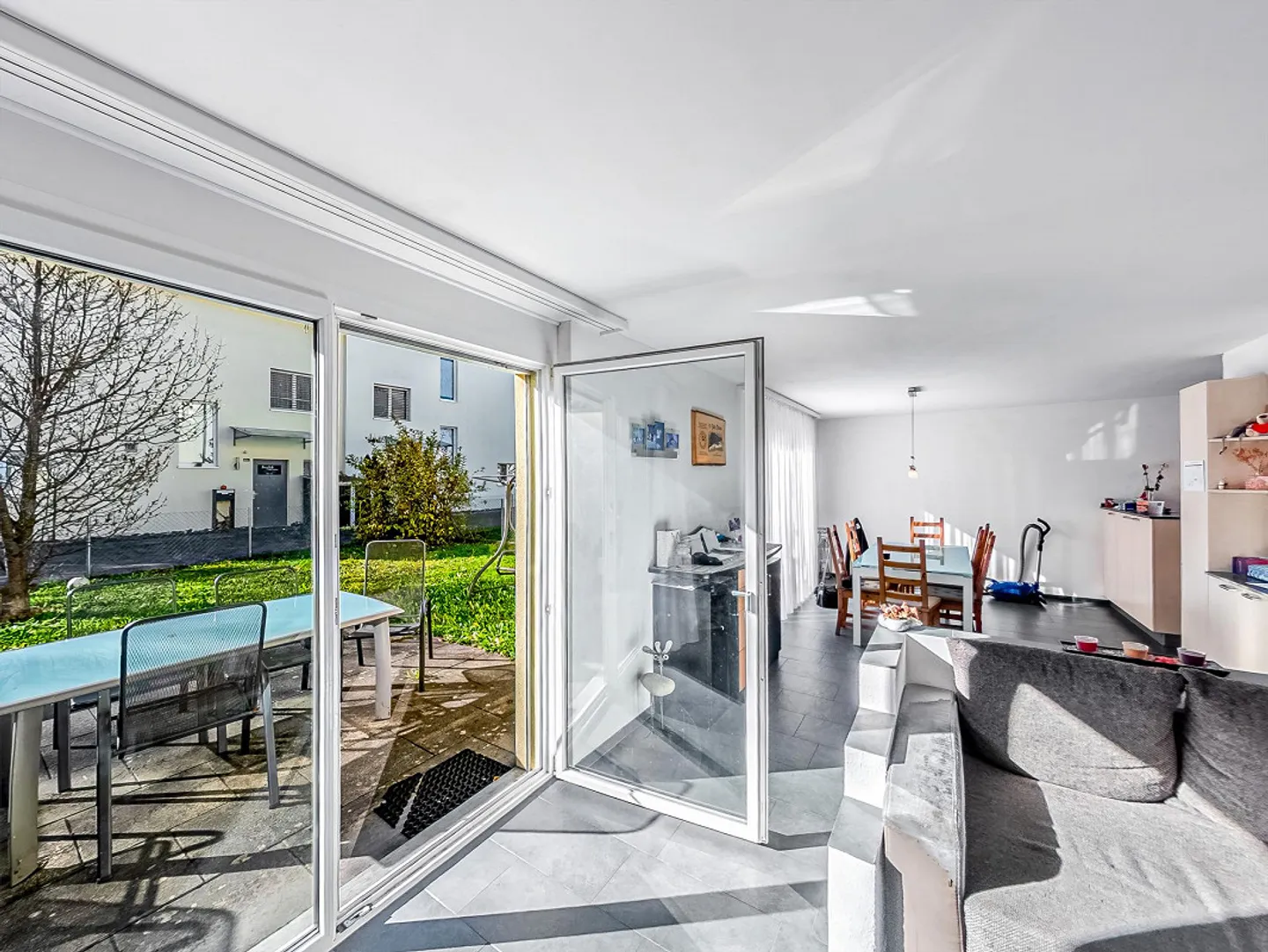 Casa bifamiliare di 6 stanze - Foto 4 di 21