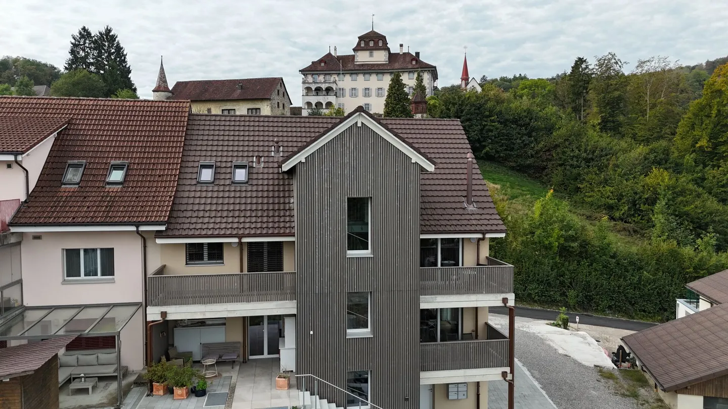 Comme neuf & polyvalent : Appartement en copropriété avec balcon et 2 espaces de sièges - Photo 30 sur 35