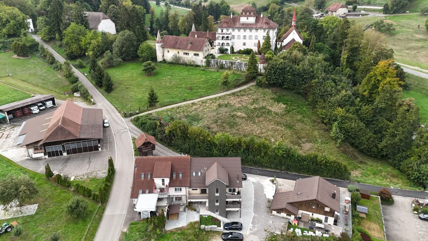 Comme neuf & polyvalent : Appartement en copropriété avec balcon et 2 espaces de sièges - Photo 33 sur 35