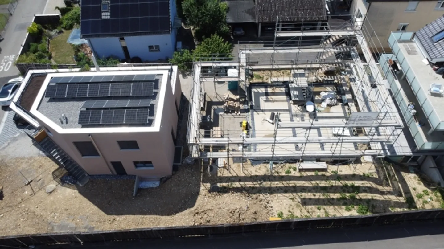 Casa unifamiliare di nuova costruzione con vista, luce e spazio per vivere - Foto 10 di 13