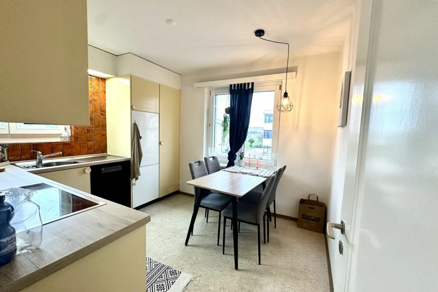 Charming 3 Room Apartment - Photo 10 of 18