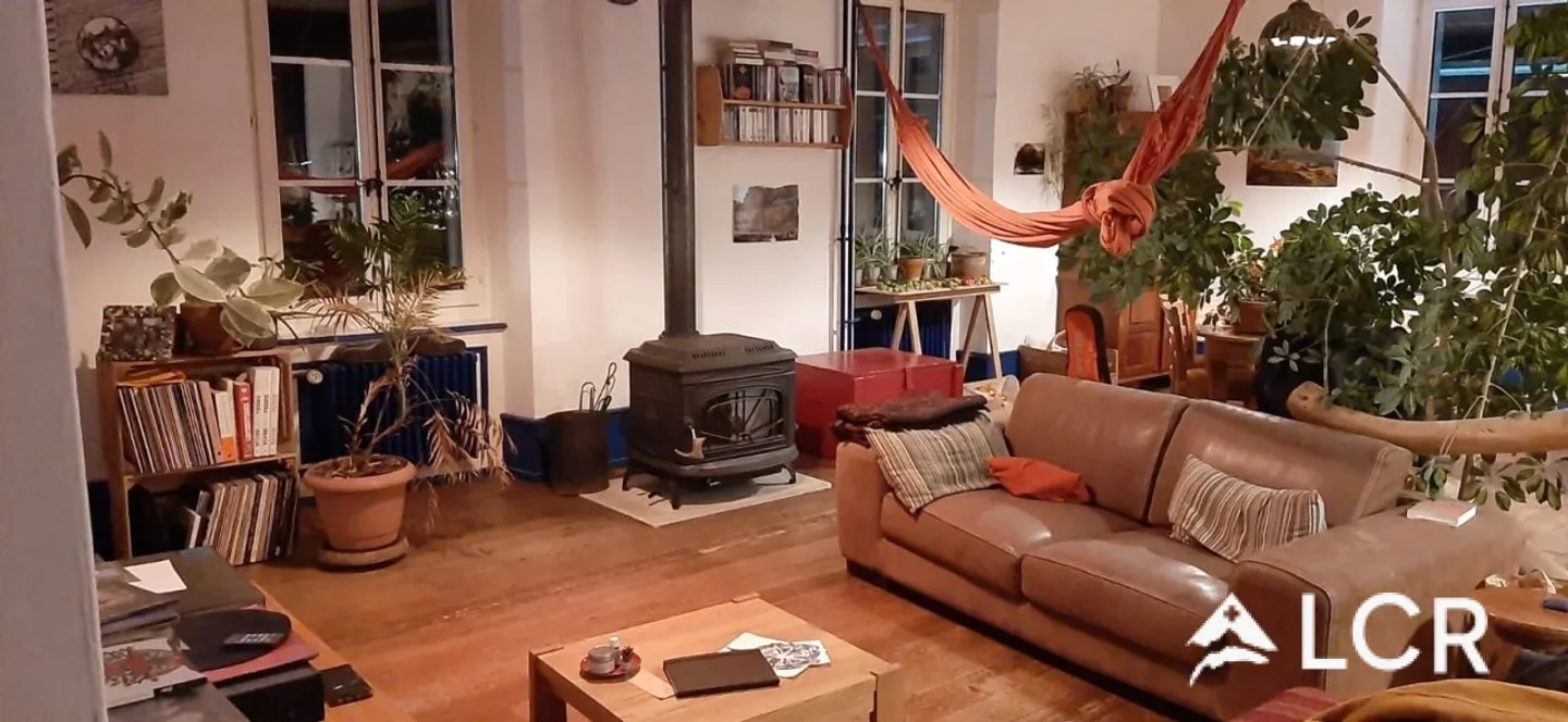 Appartement charmant 4 chambres - Photo 1 sur 9