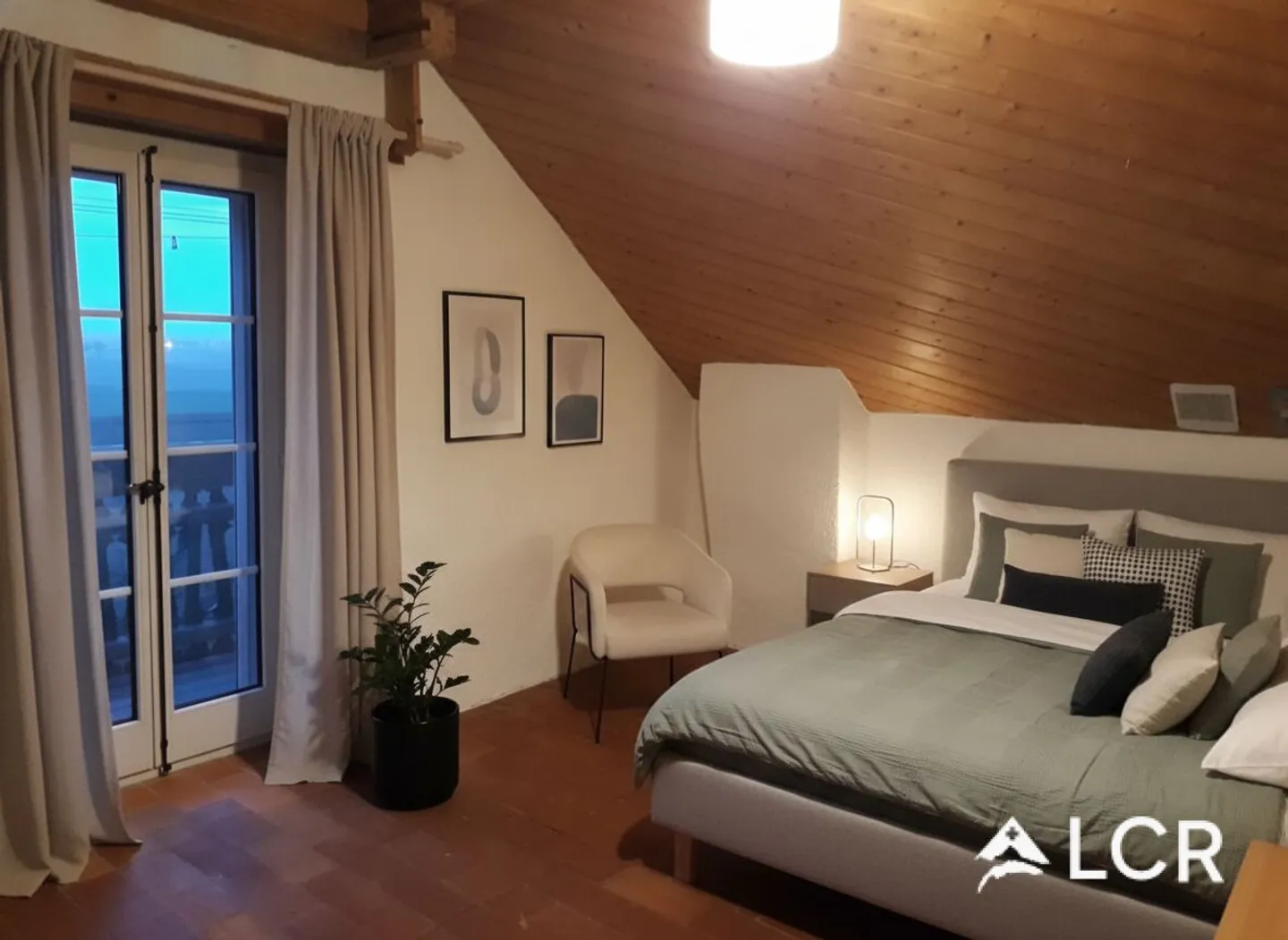 Appartement charmant 4 chambres - Photo 3 sur 9