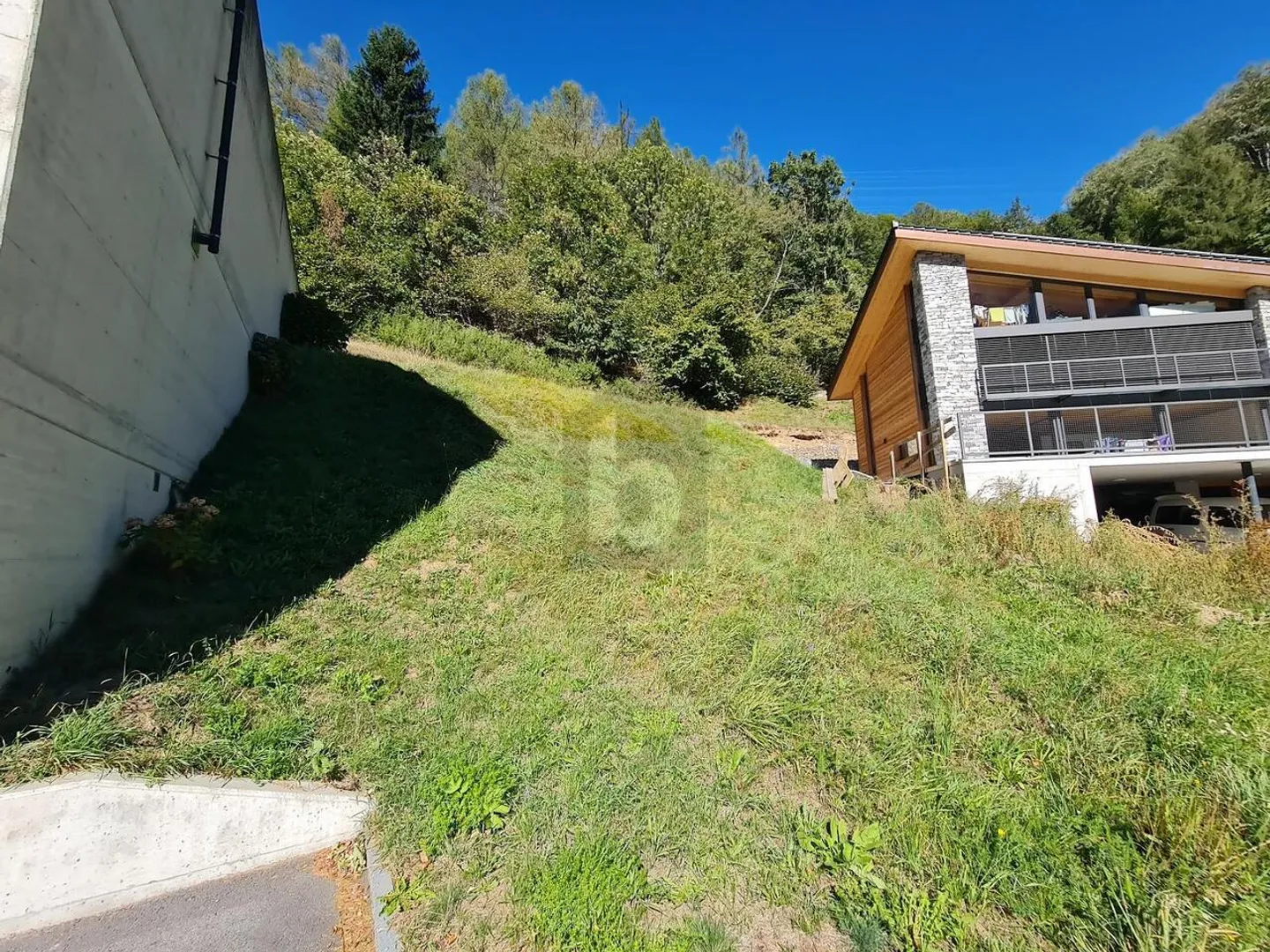 PRIX BARGAIN !! EMPLACEMENT ENSOLEILLÉ ET CALME - Photo 3 sur 6