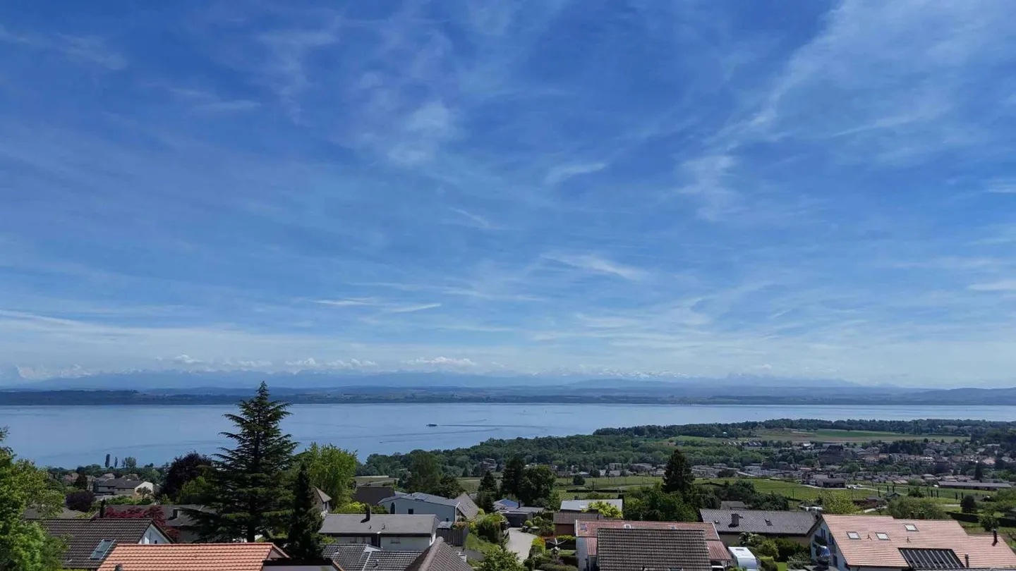 Propriété Charmante avec Vue sur le Lac - Photo 10 sur 13
