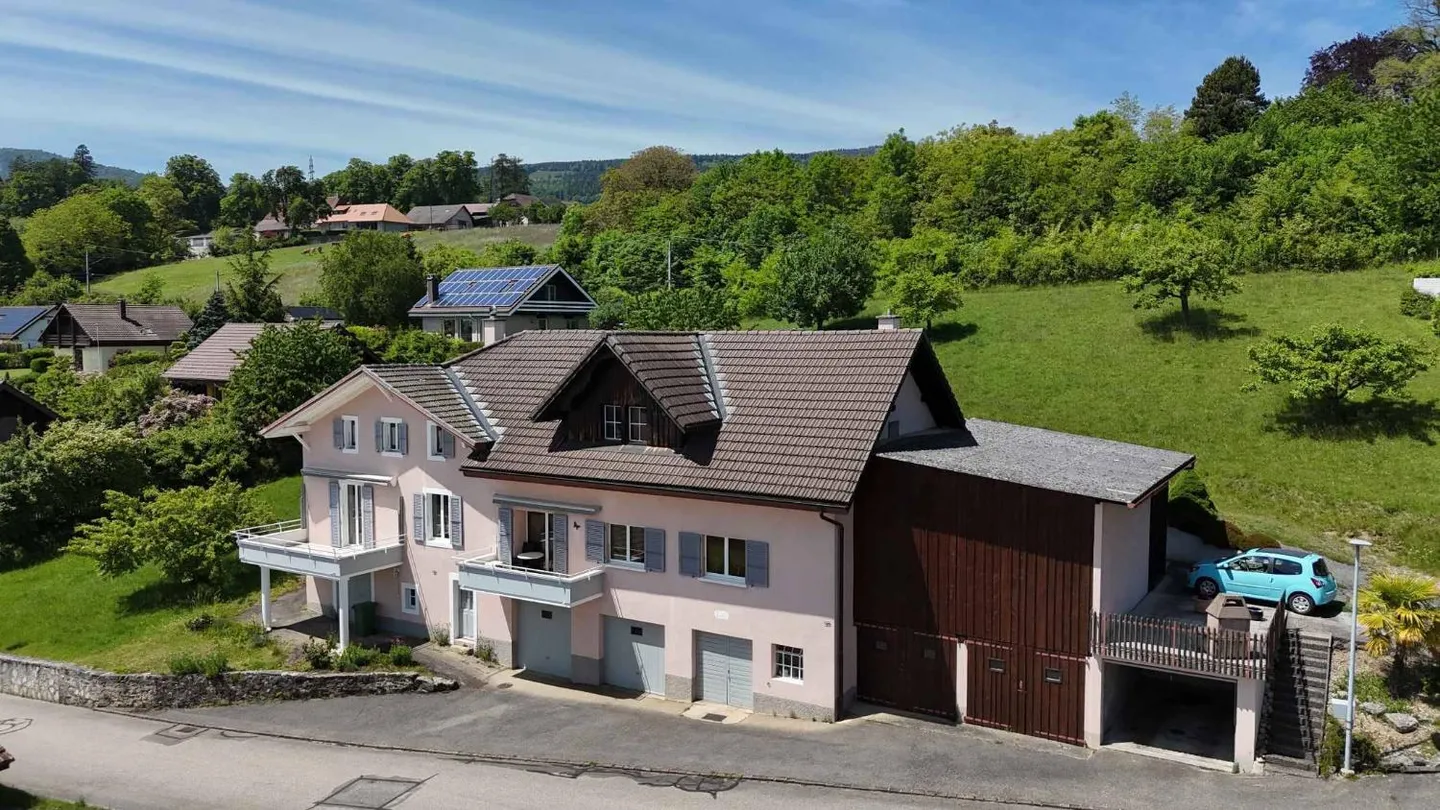 Propriété Charmante avec Vue sur le Lac - Photo 13 sur 13