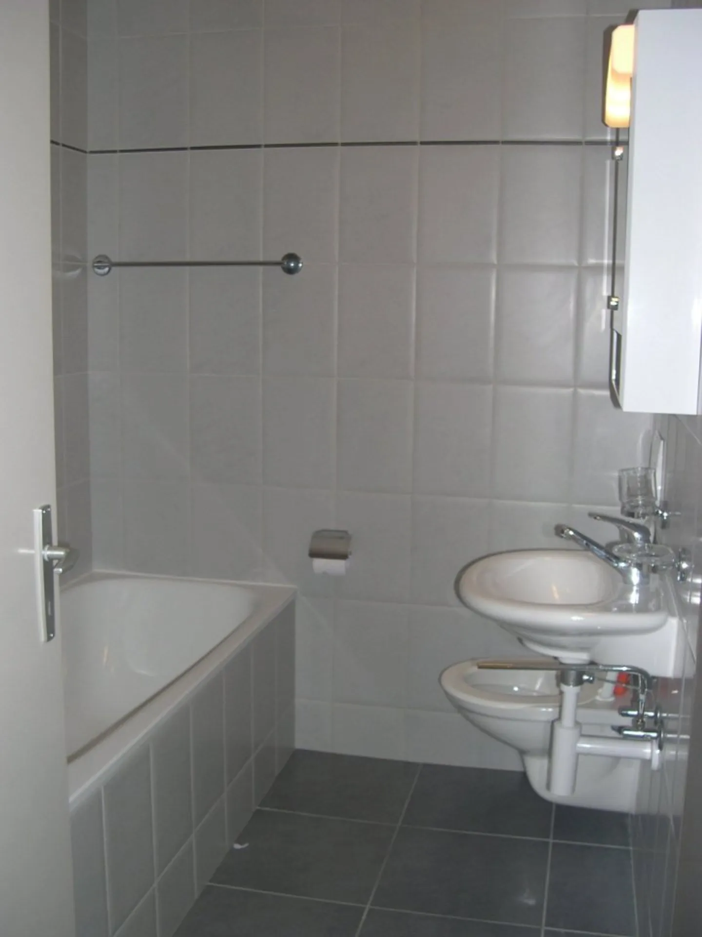 Charmante Wohnung mit Aufzug - Foto 3 von 4