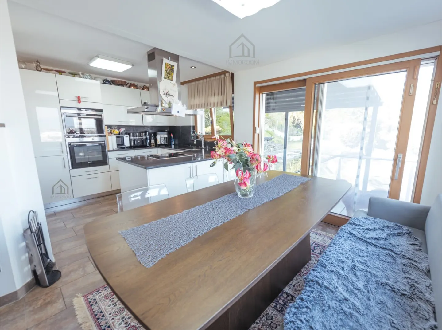 Traumhaftes Einfamilienhaus mit Pool - Foto 4 von 21