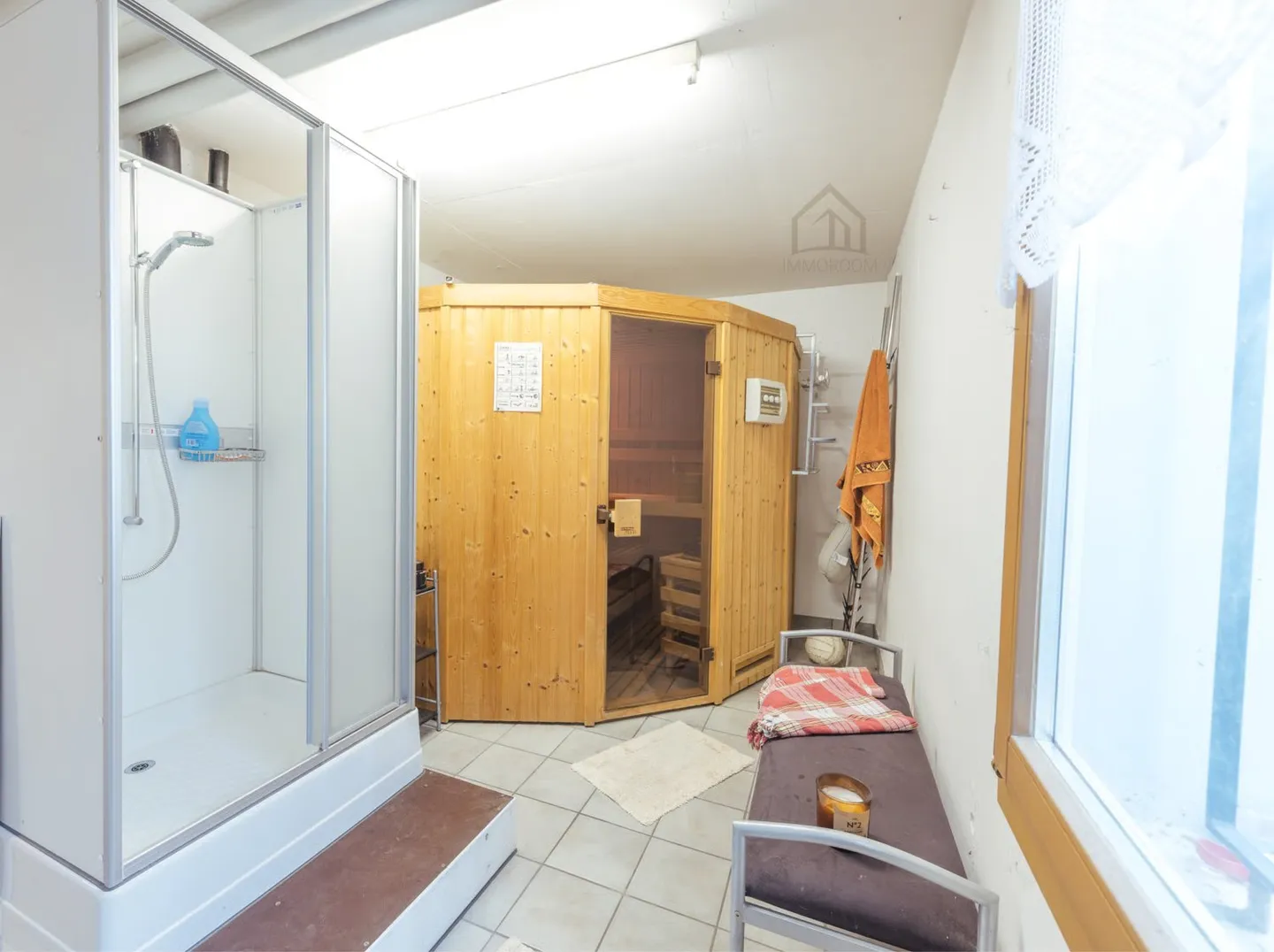Traumhaftes Einfamilienhaus mit Pool - Foto 15 von 21