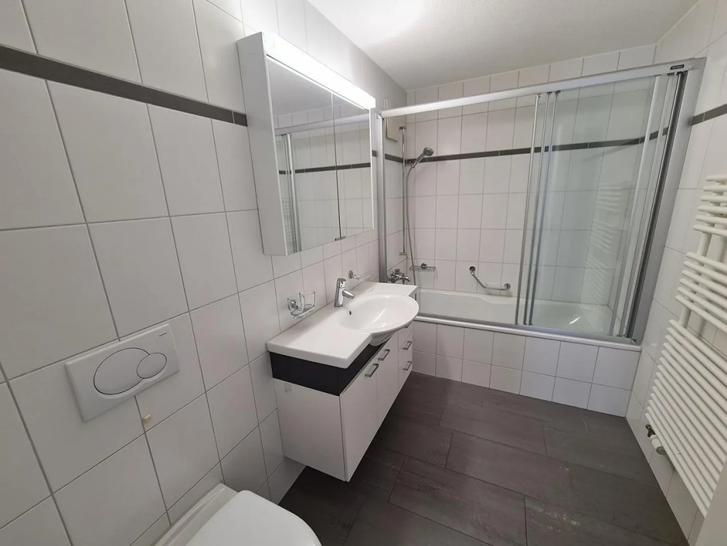 Beautiful apartment in a good location - Photo 5 of 8