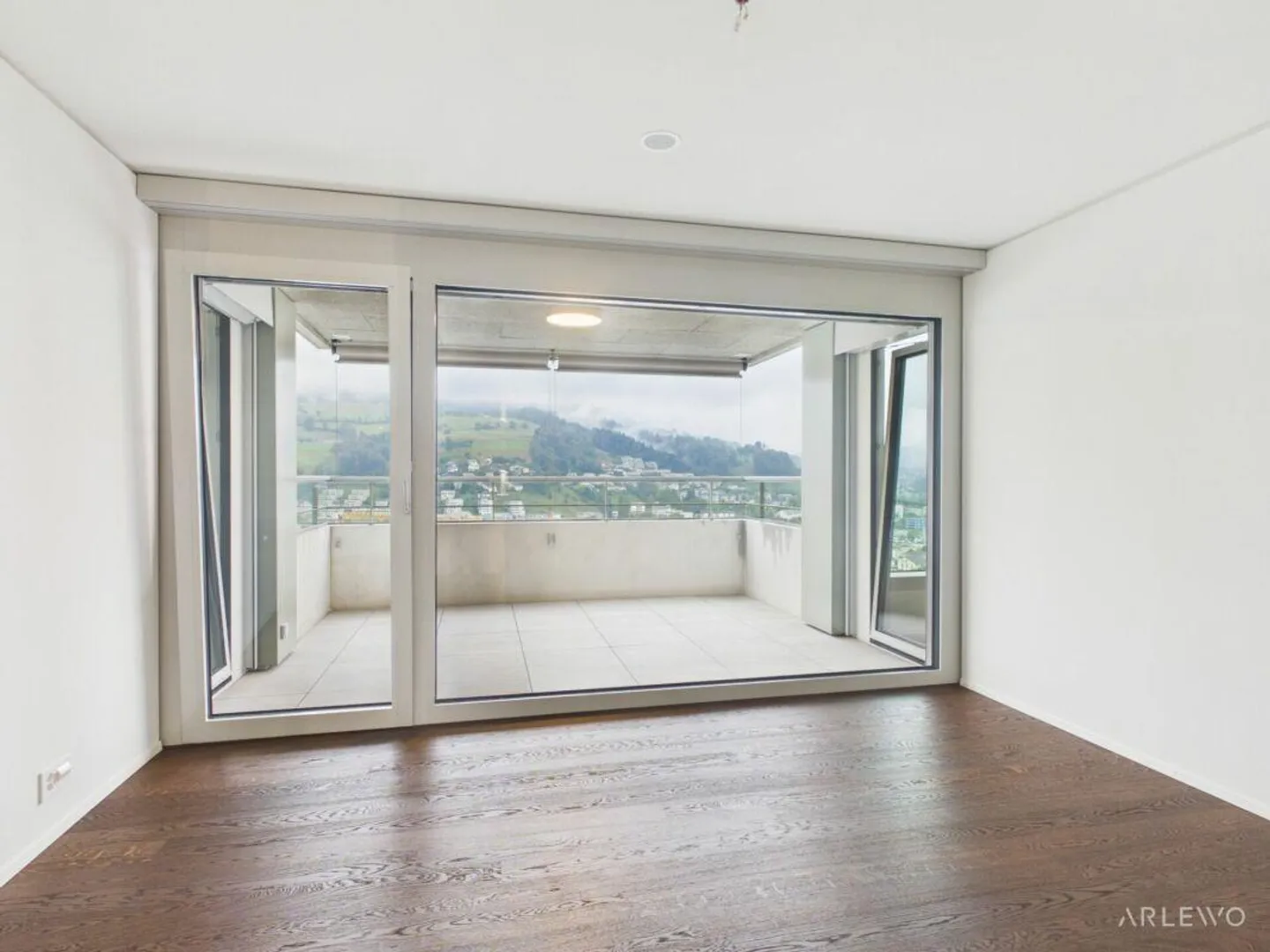Soaring High: Exclusive Living with a View of Pilatus. - Photo 7 of 13