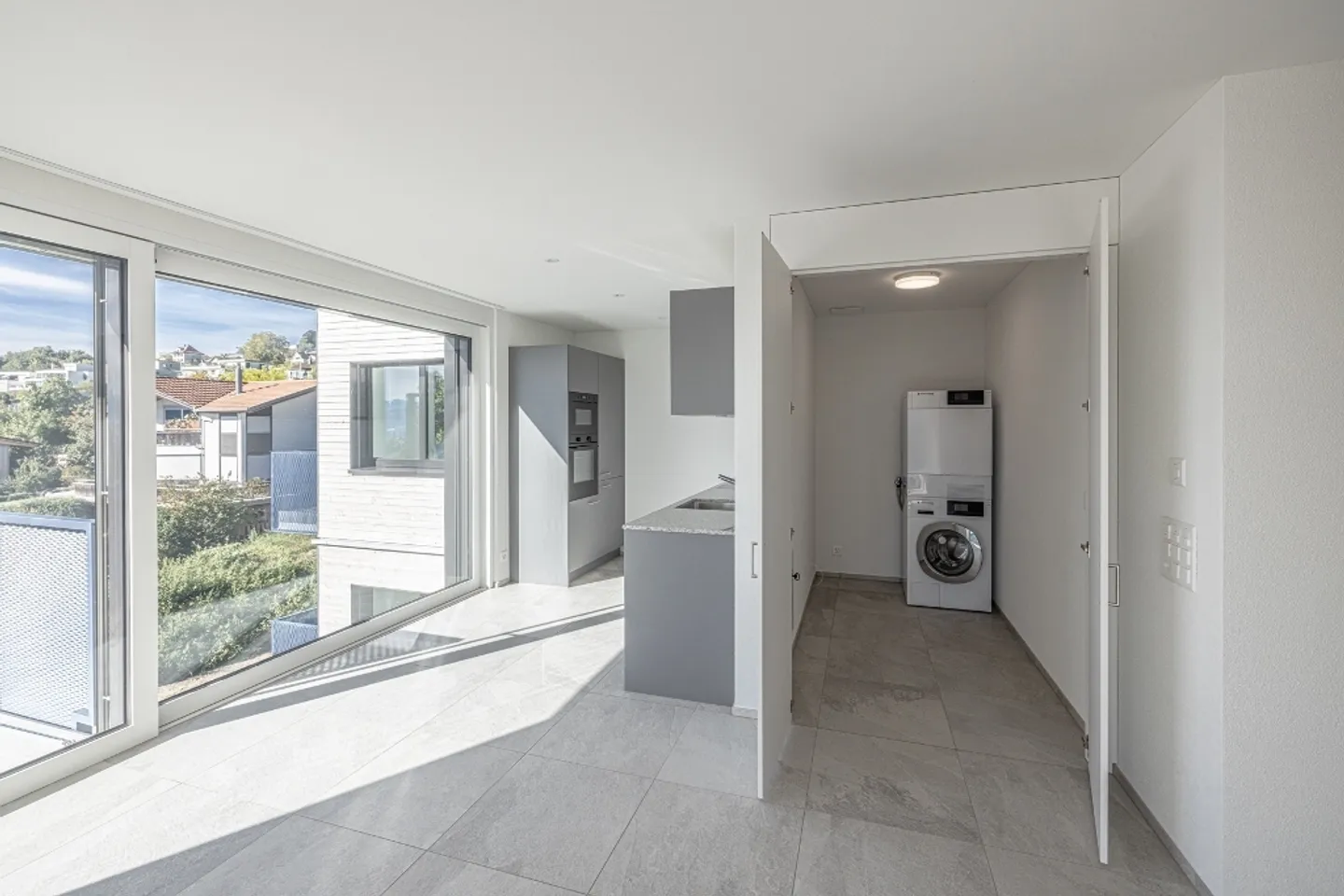 «Hochwertige 2.5 Zimmerwohnung - E2.1 - mit Seesicht» - Foto 3 von 10